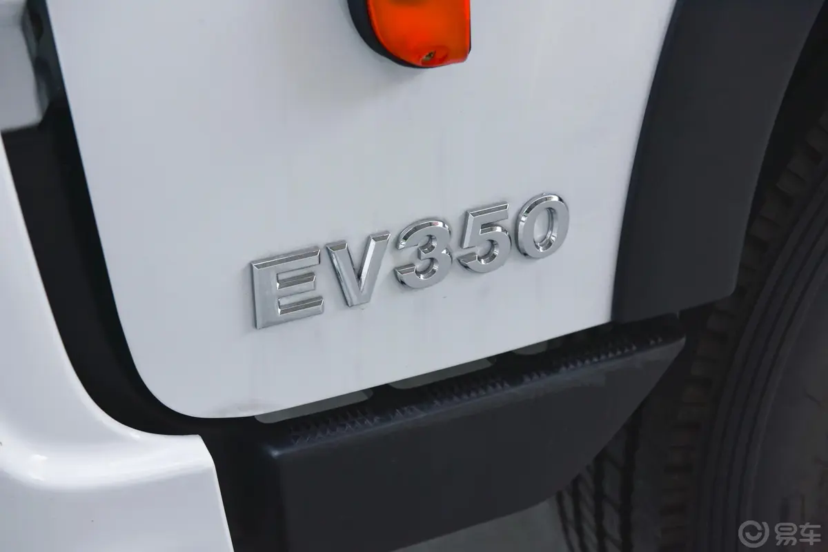 凯普特K6 EVEV350 4.13米单排厢式外观
