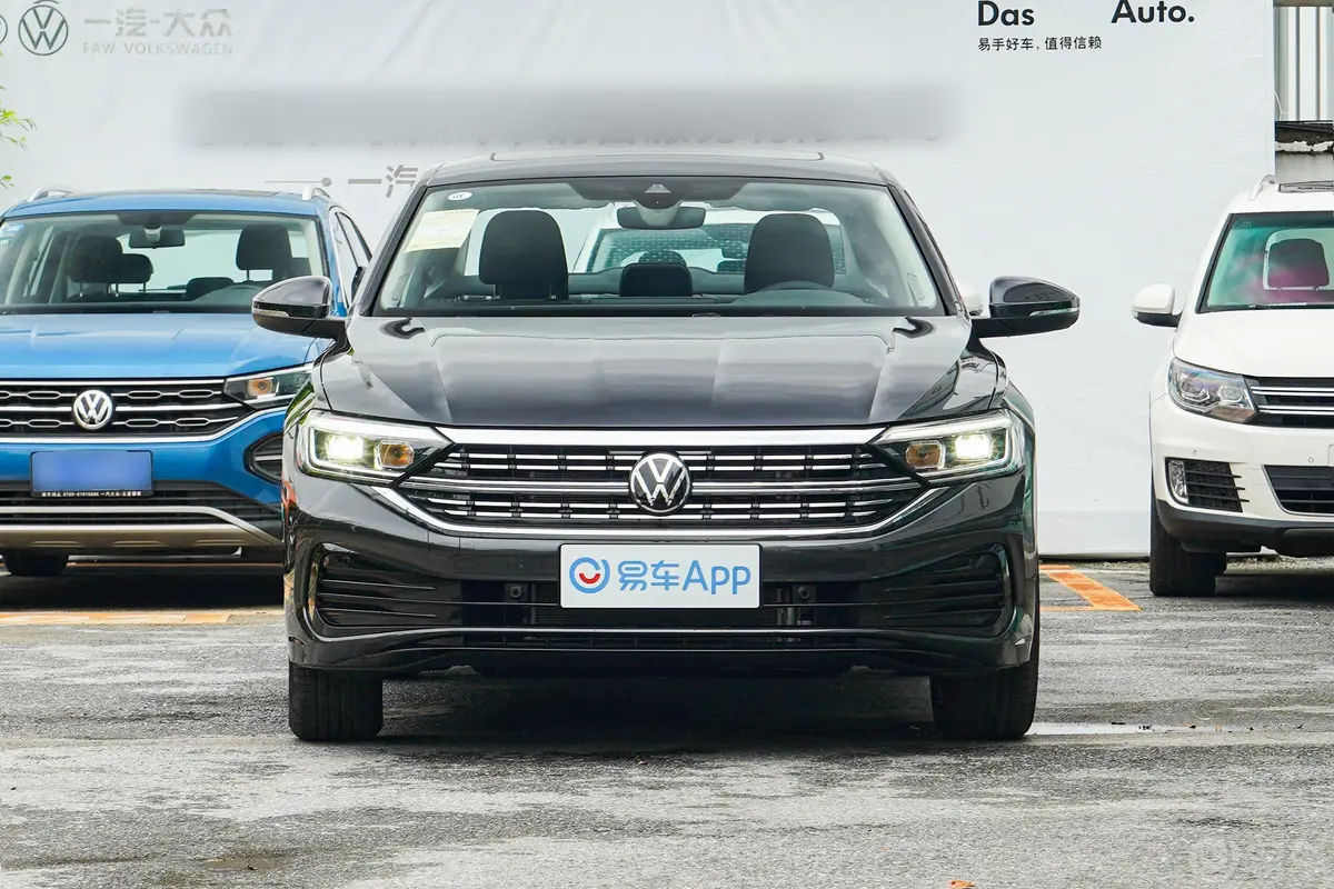 速腾200TSI 双离合超越版正前水平