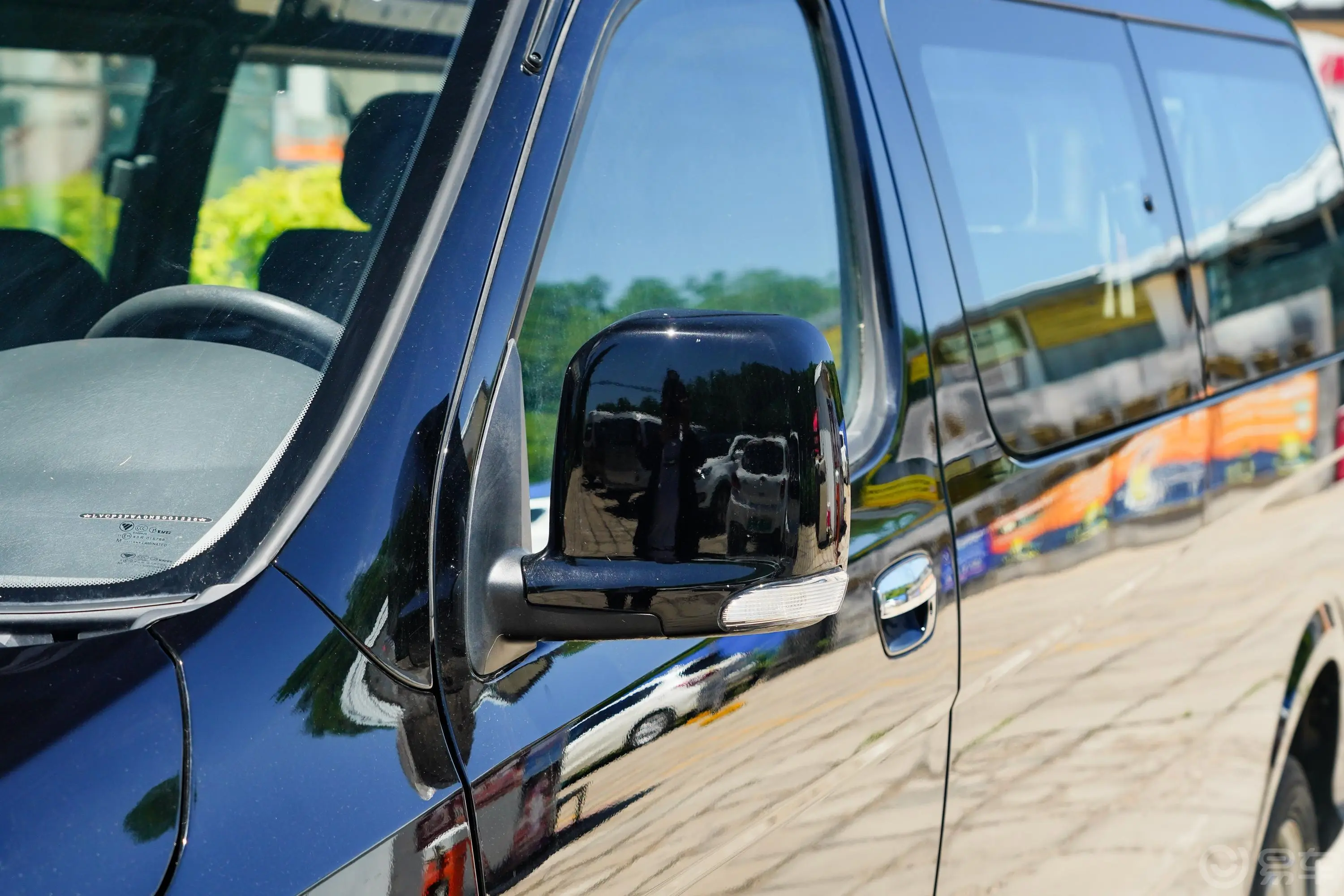 风景G52.4L 手动 明窗 商运版 5/6座 汽油主驾驶后视镜背面