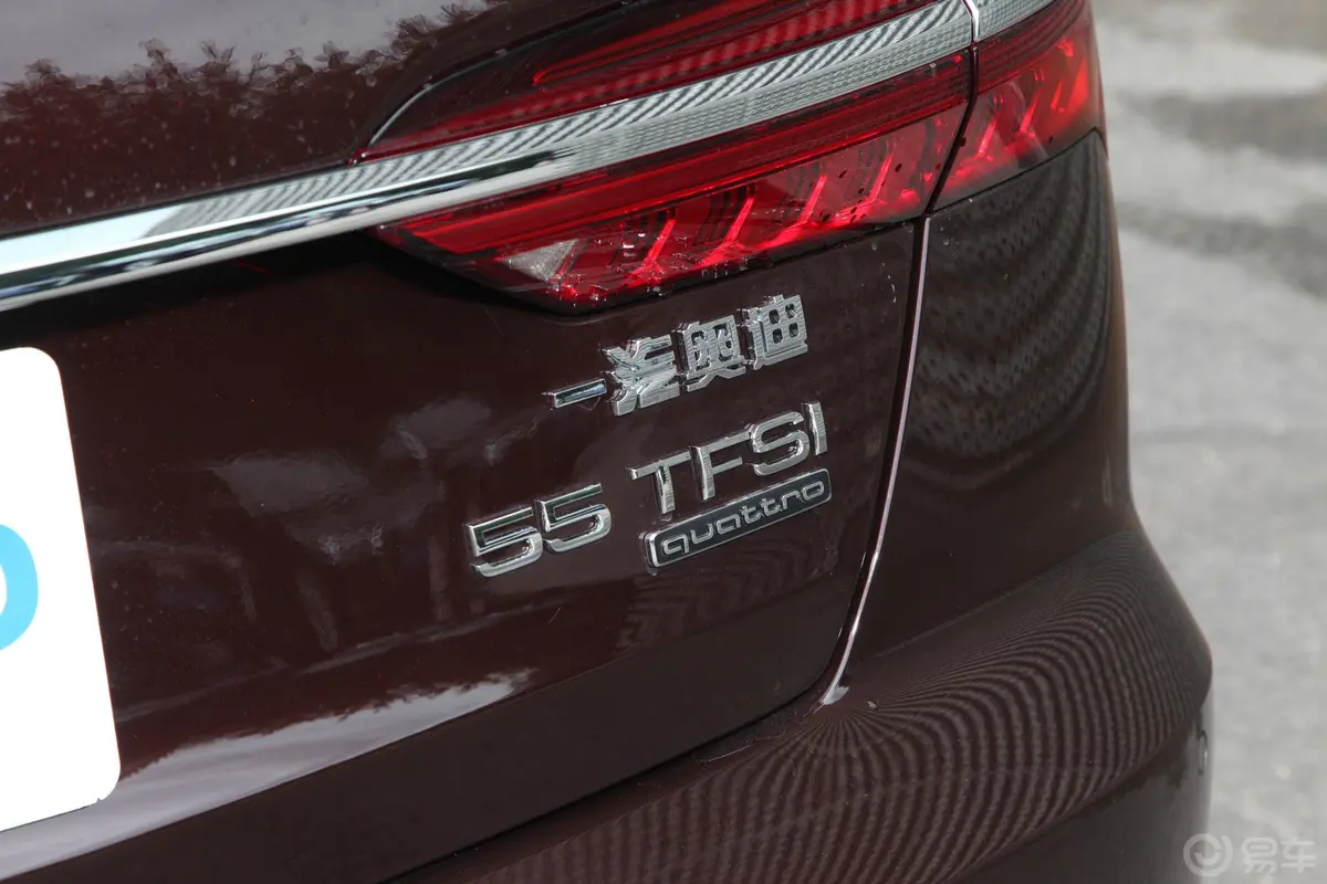 奥迪A6L55 TFSI quattro 旗舰致雅型外观细节