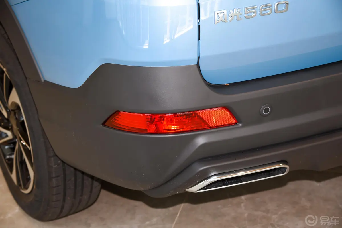 风光S5601.5T CVT精英型 7座外观
