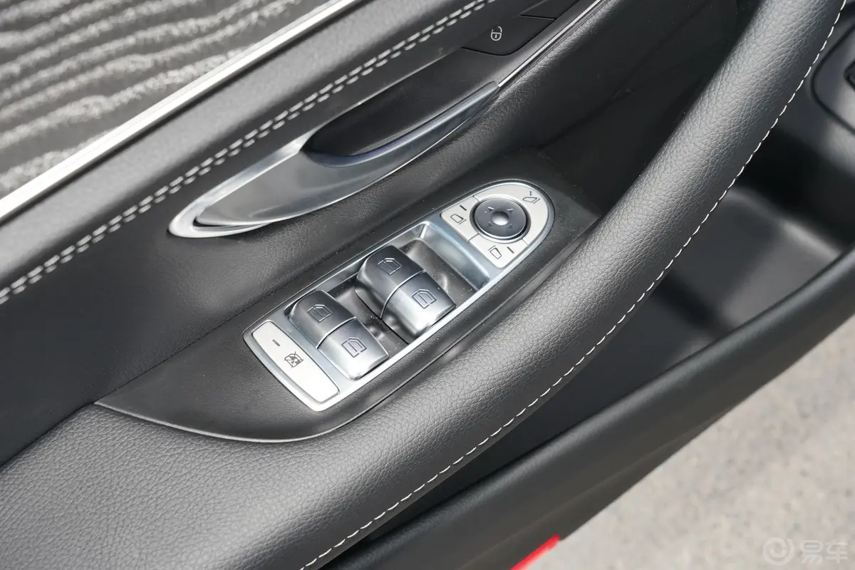 奔驰E级 插电混动改款三 E 350 e L 插电式混合动力运动轿车车窗调节整体