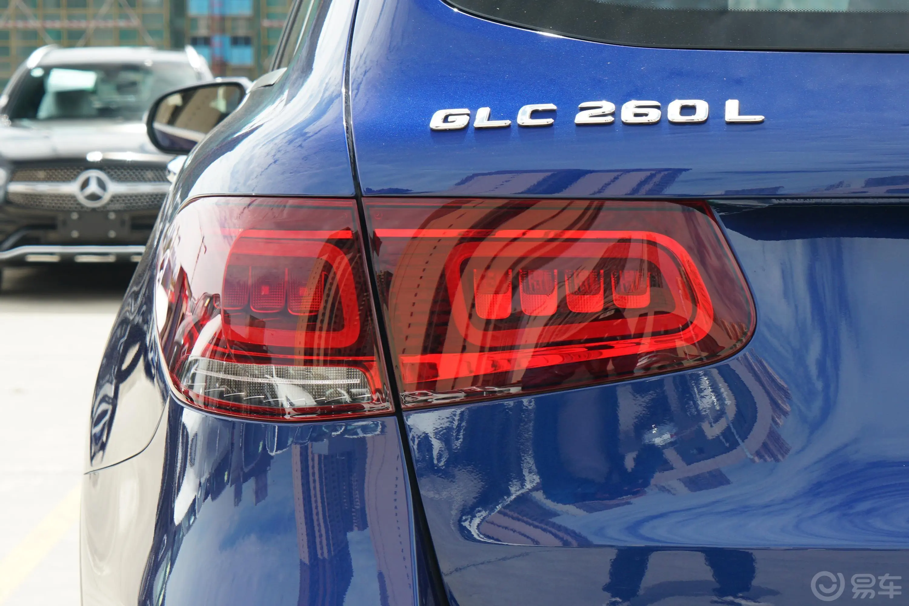 奔驰GLC改款二 GLC 260 L 4MATIC 豪华型外观灯组