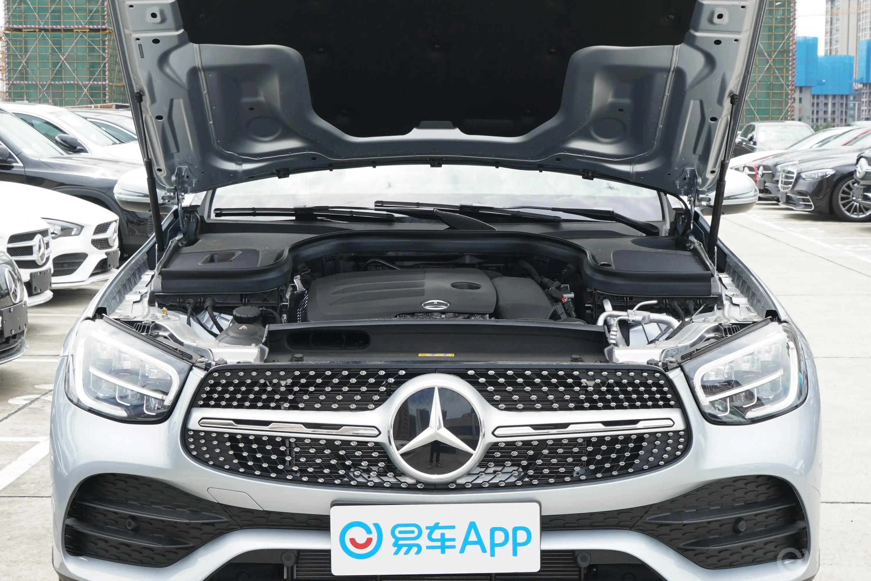 奔驰GLC改款三 GLC 260 L 4MATIC 动感型发动机舱整体