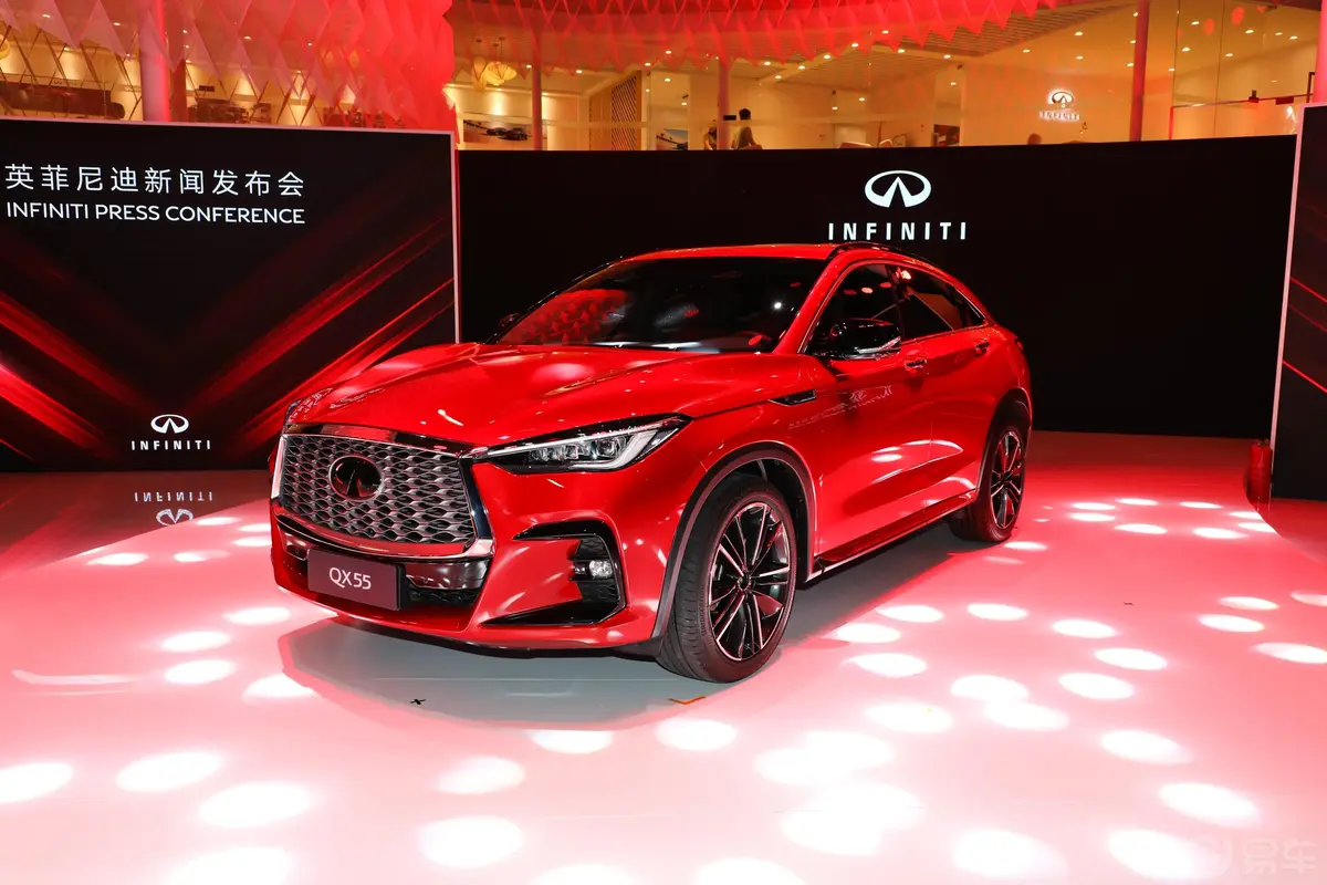 英菲尼迪QX552.0T 四驱耀奢版