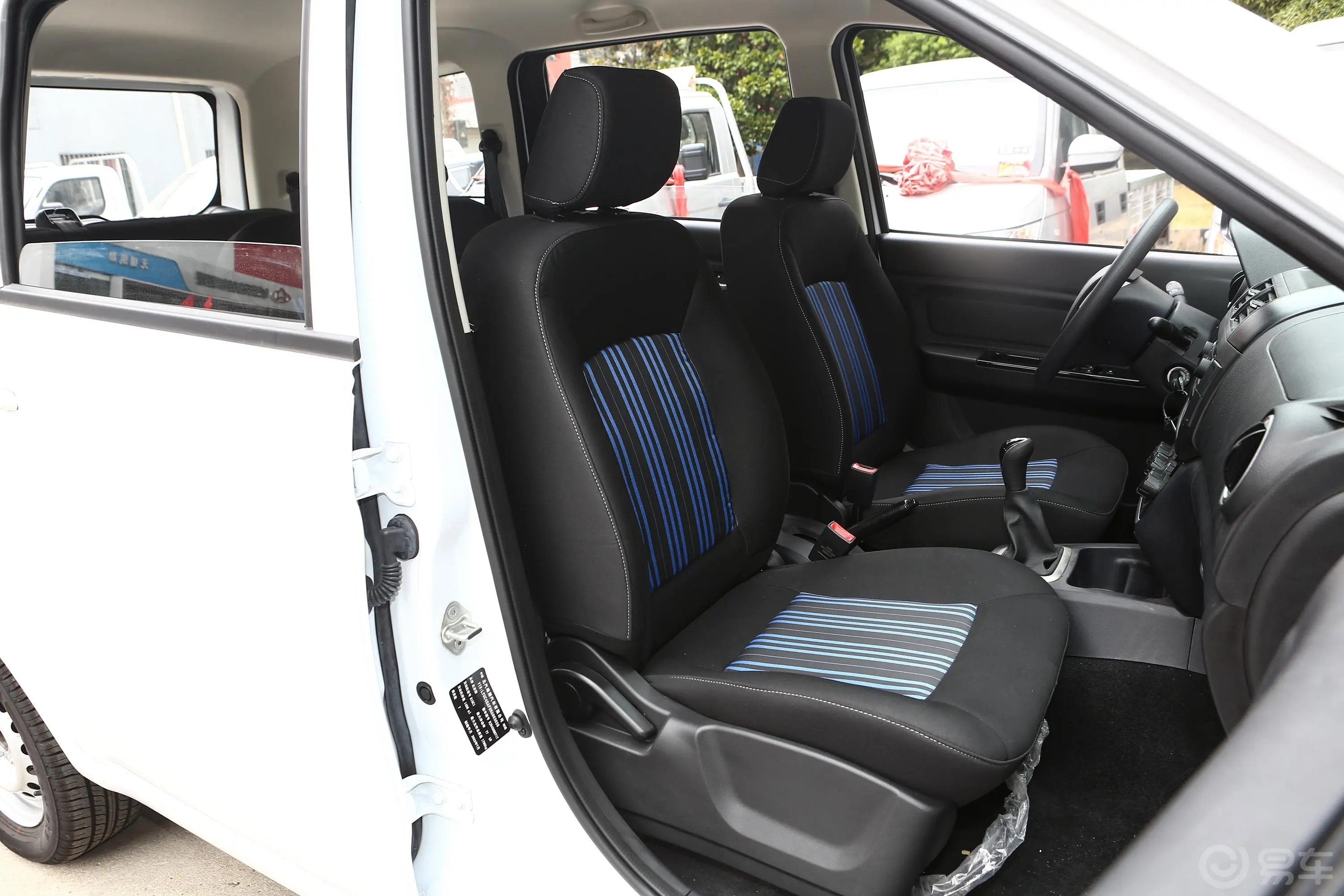 博腾V1乘用版 1.5L 手动 标准型副驾驶座椅