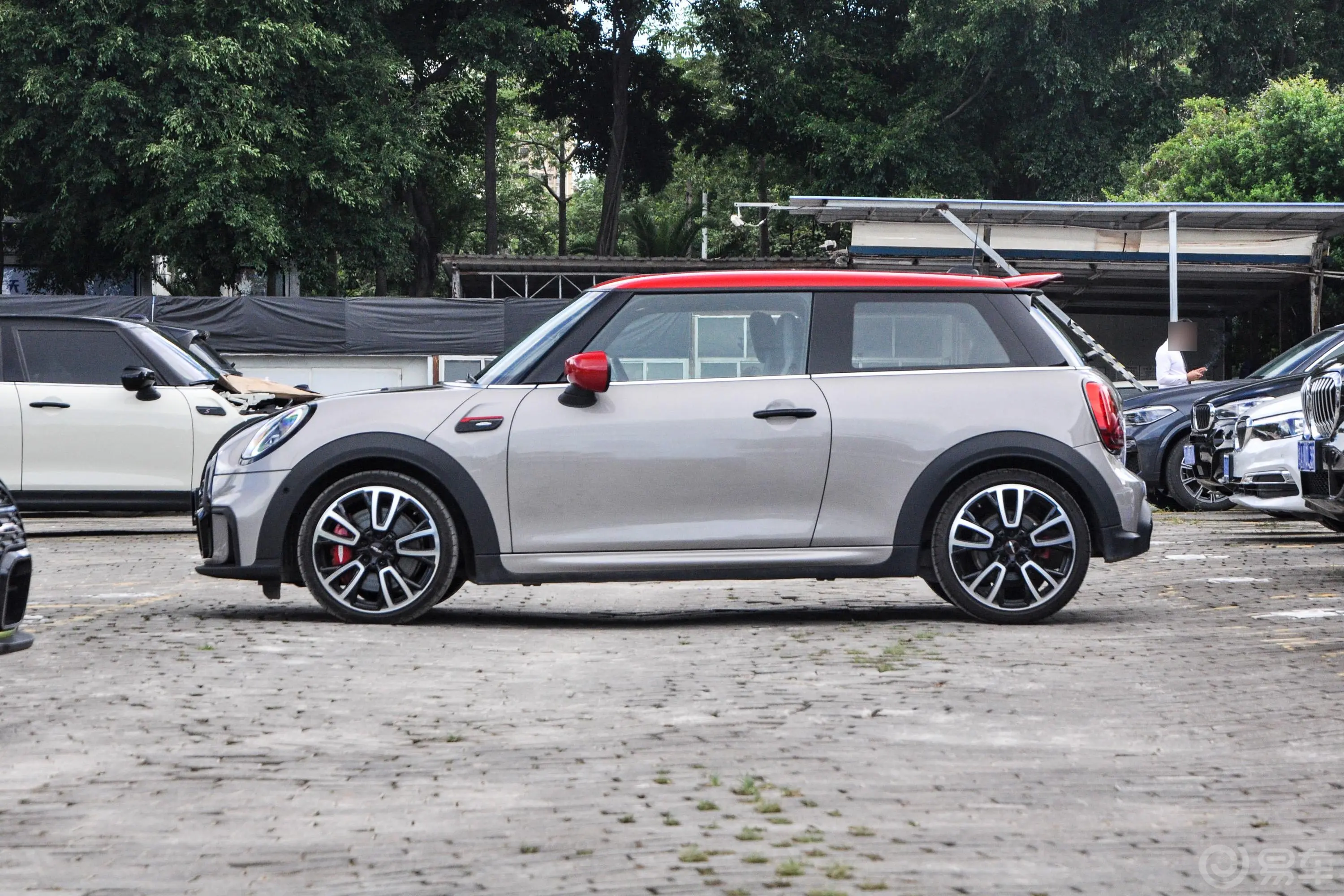 MINI JCW2.0T JOHN COOPER WORKS ALL-IN正侧车头向左水平