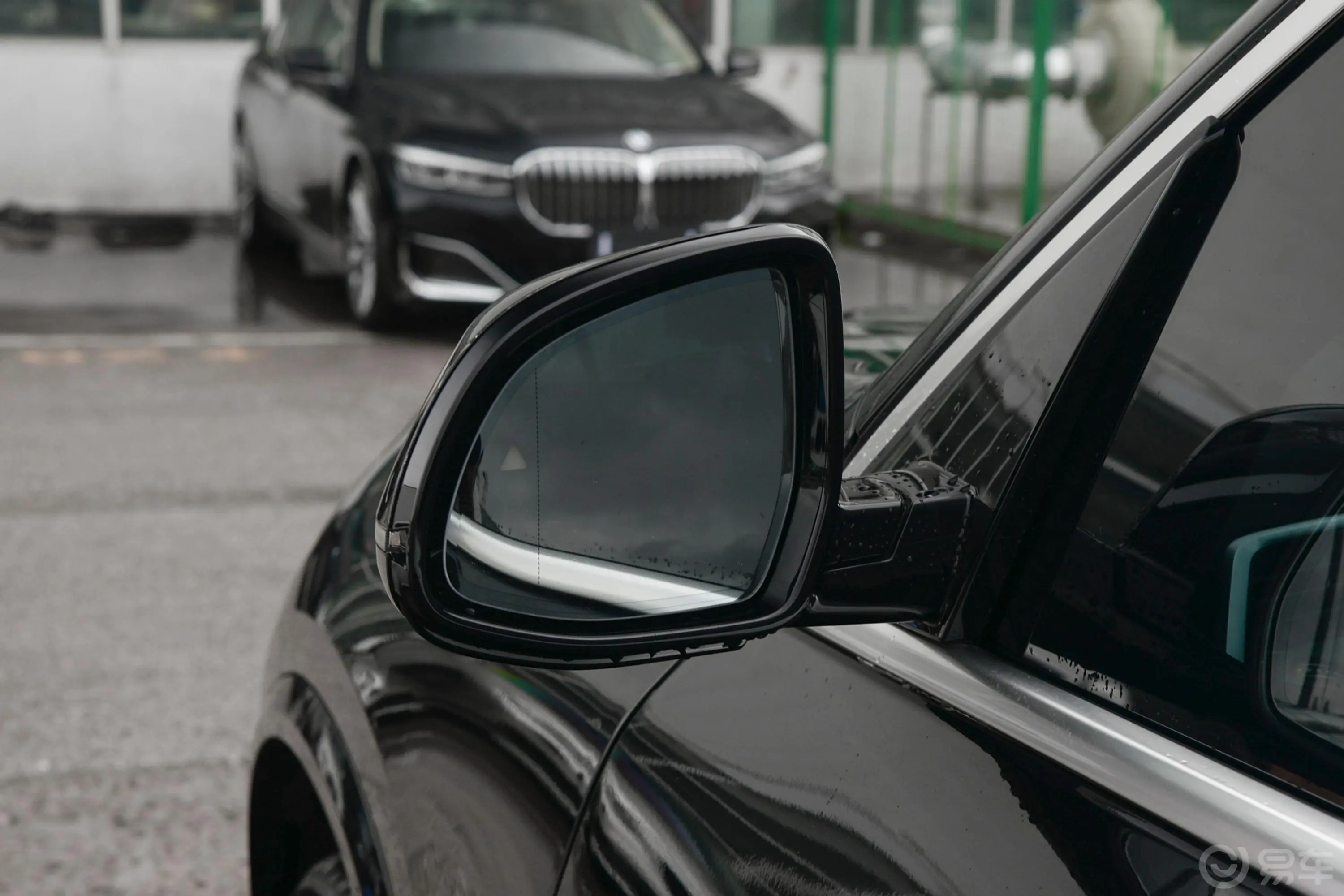 宝马X5改款 xDrive40Li 尊享型M运动套装后视镜镜面