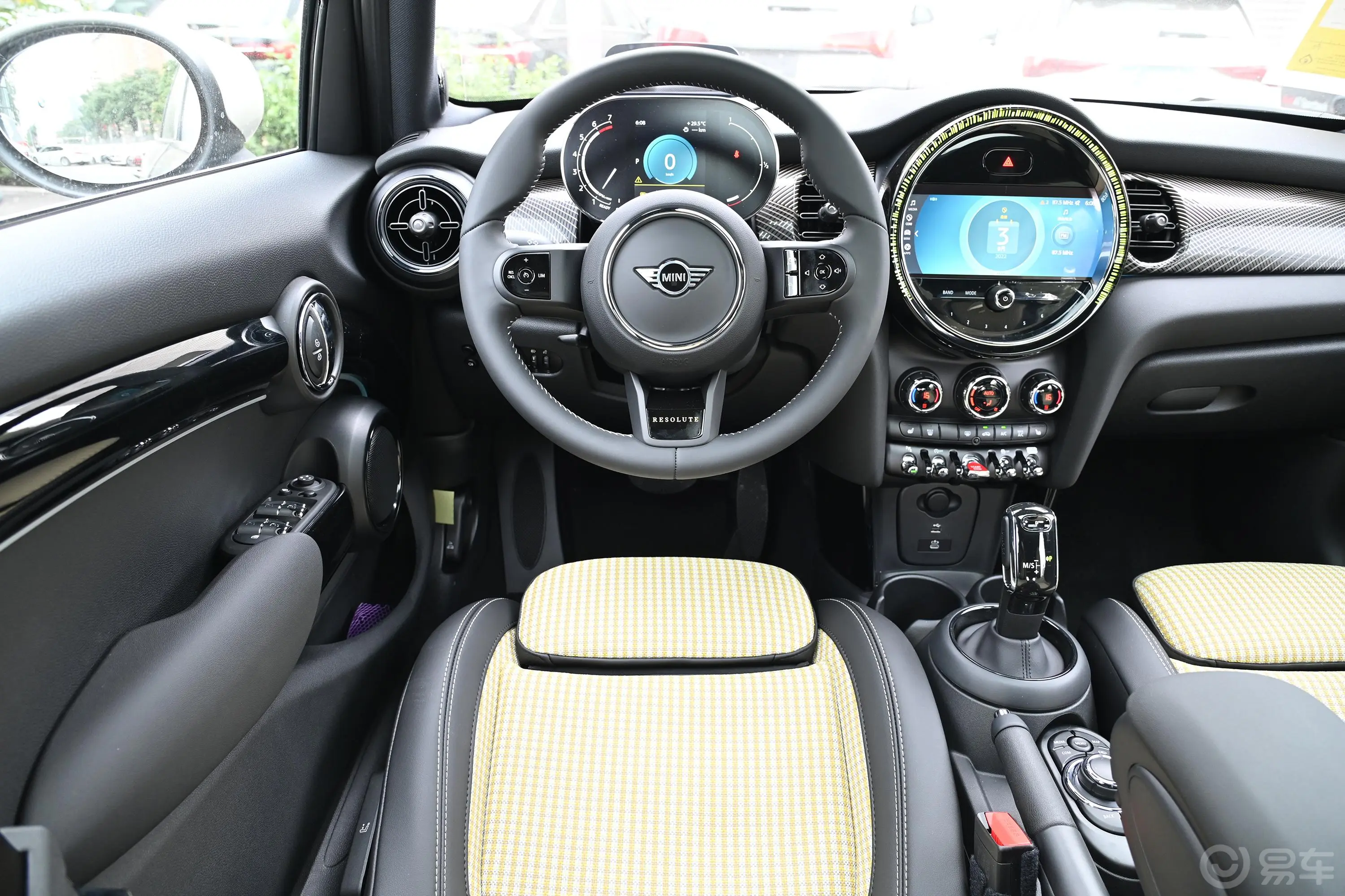 MINI1.5T COOPER 执迷特别版 五门版驾驶位区域