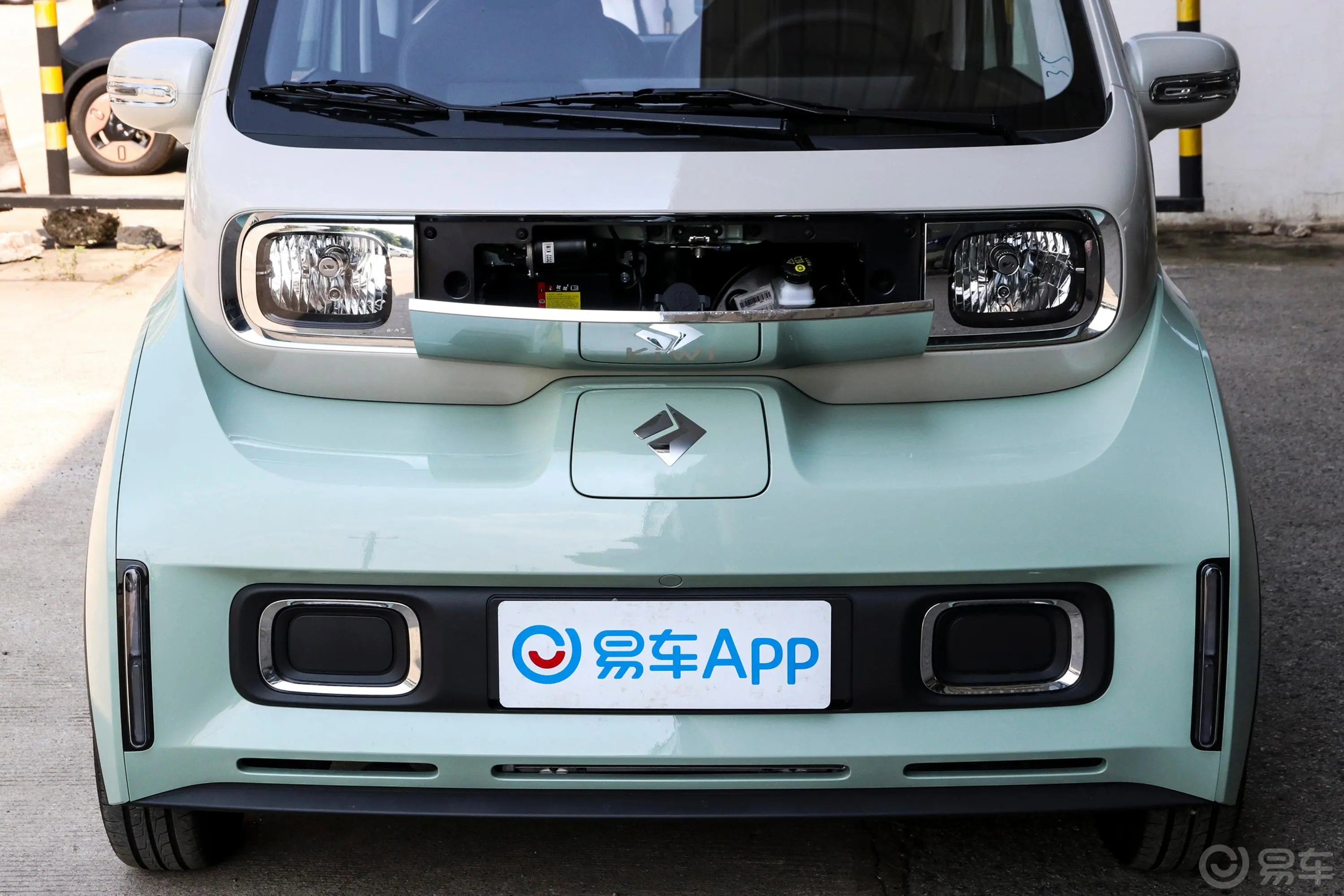 宝骏KiWi EV305km 智潮版 三元锂发动机舱整体