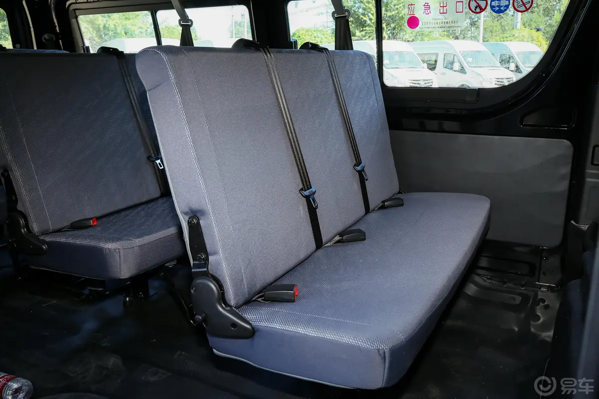 风景G7商运版 2.4L 短轴低顶明窗 10座 汽油后排座椅