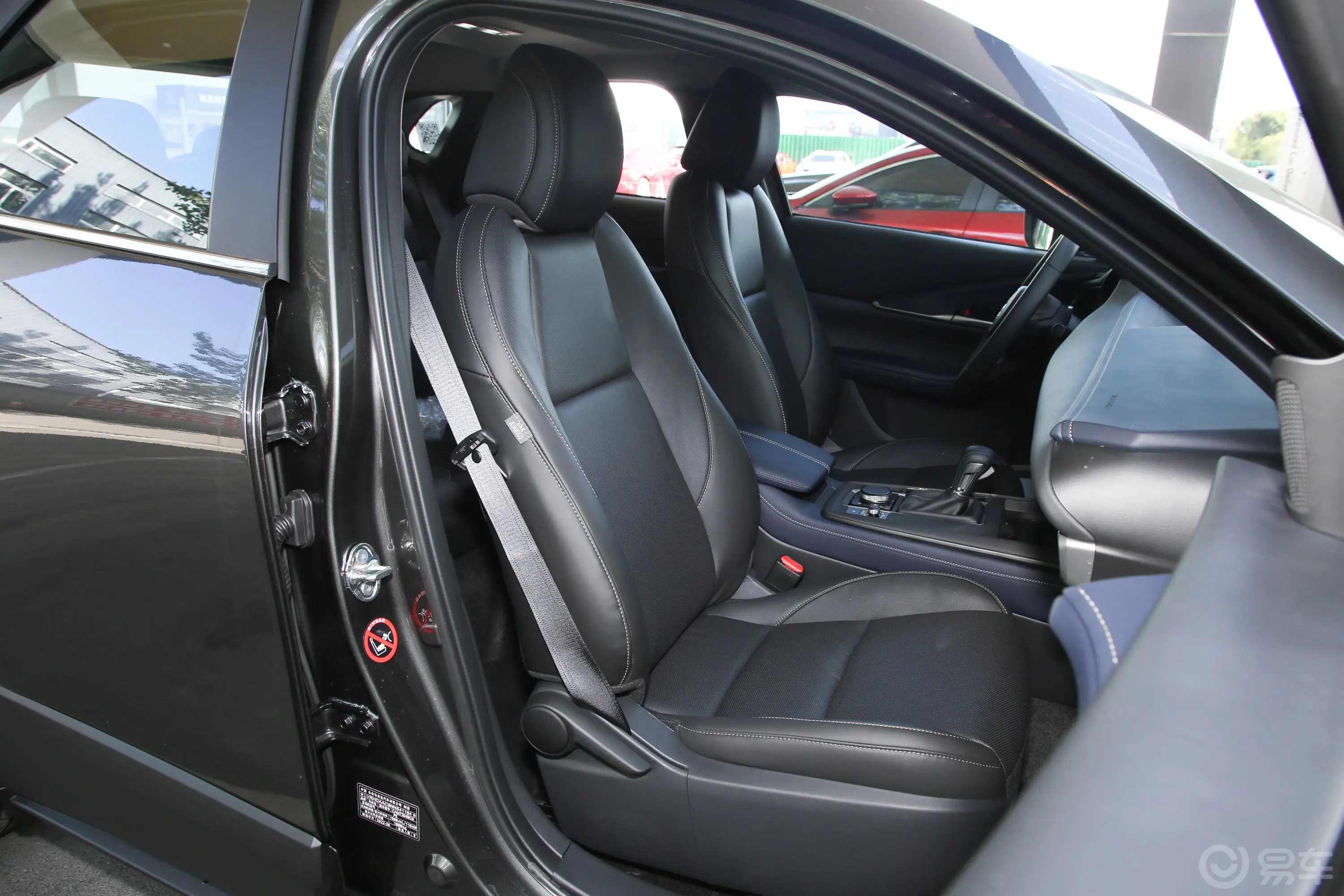 马自达CX-302.0L 自动质悦型副驾驶座椅