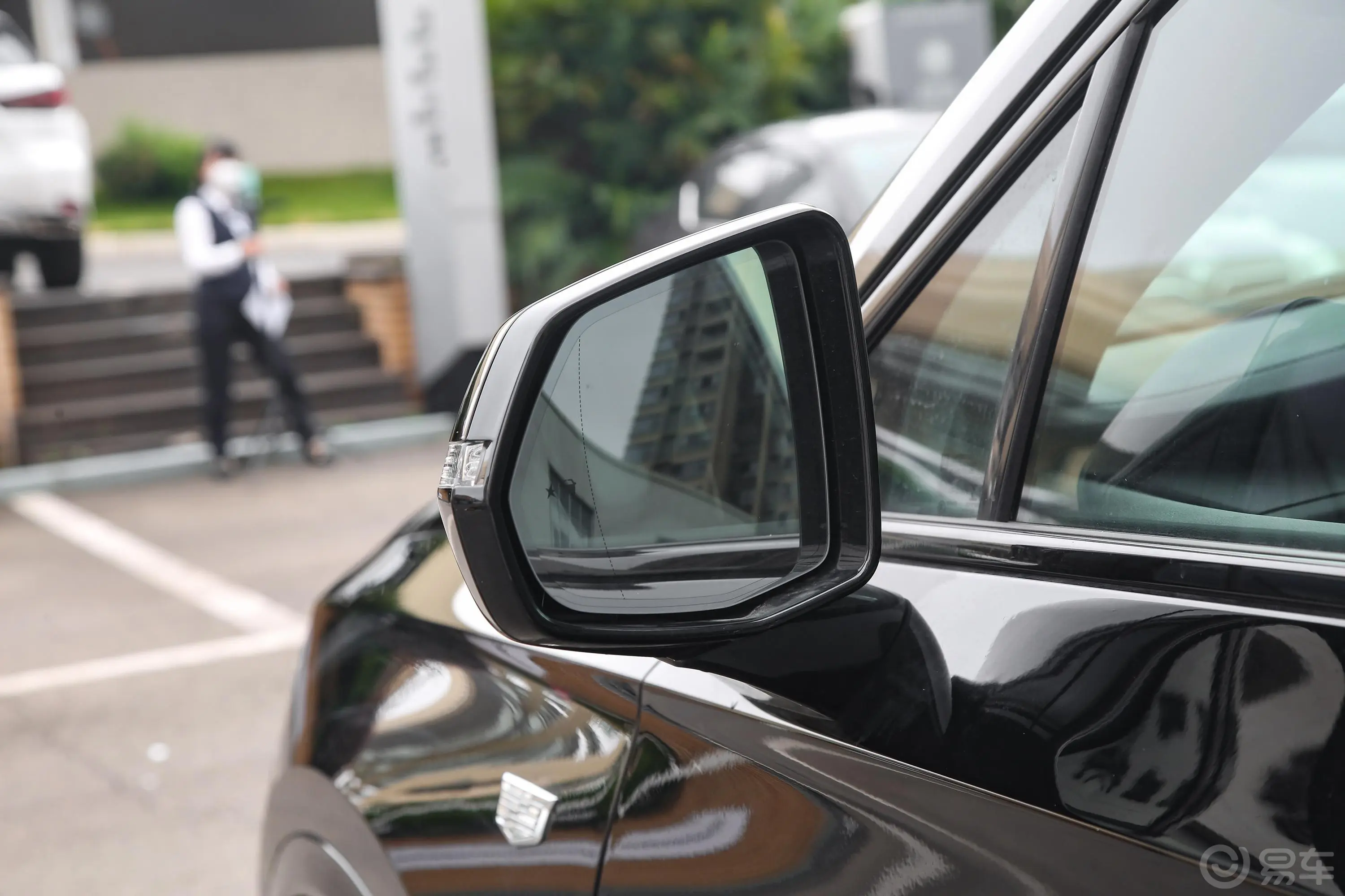凯迪拉克XT6轻混 120周年纪念版 2.0T 四驱尊贵型 6座后视镜镜面