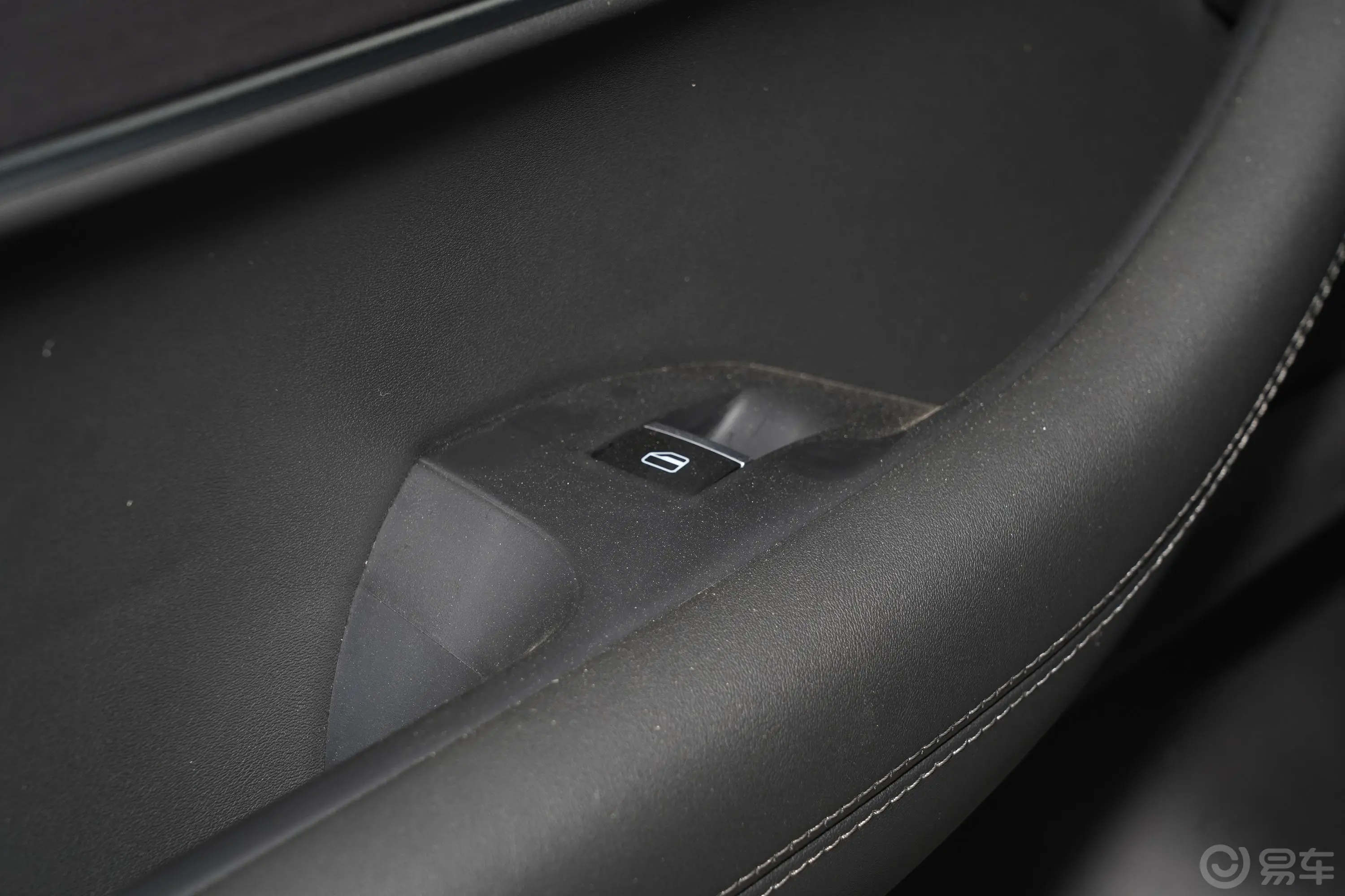 瑞虎7 PLUS1.5T CVT豪华型+后车窗调节