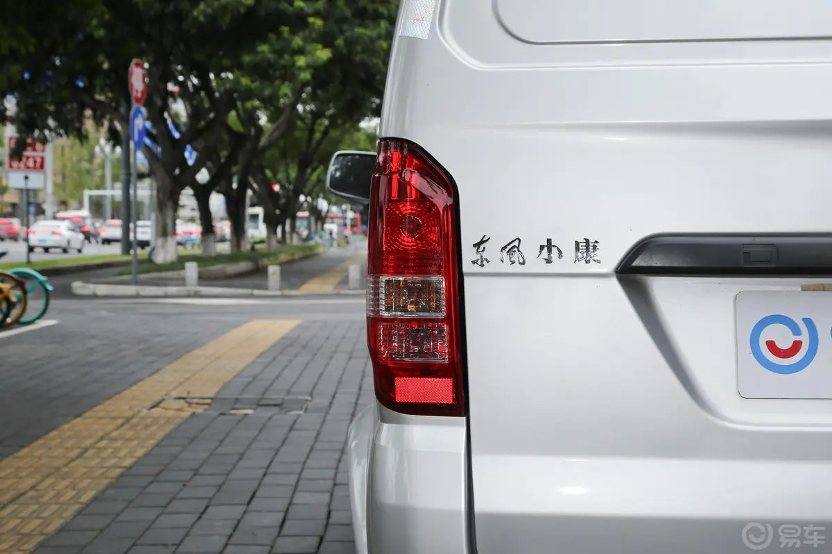 东风小康K05S1.3L 基本型 2座外观