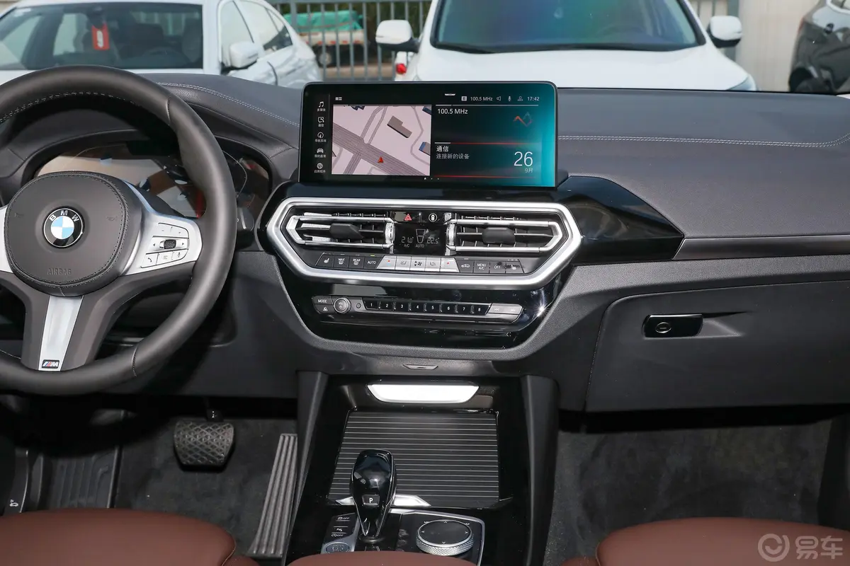 宝马X3改款 xDrive25i M运动套装中控台整体