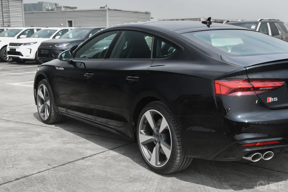 奥迪S53.0T Sportback外观细节