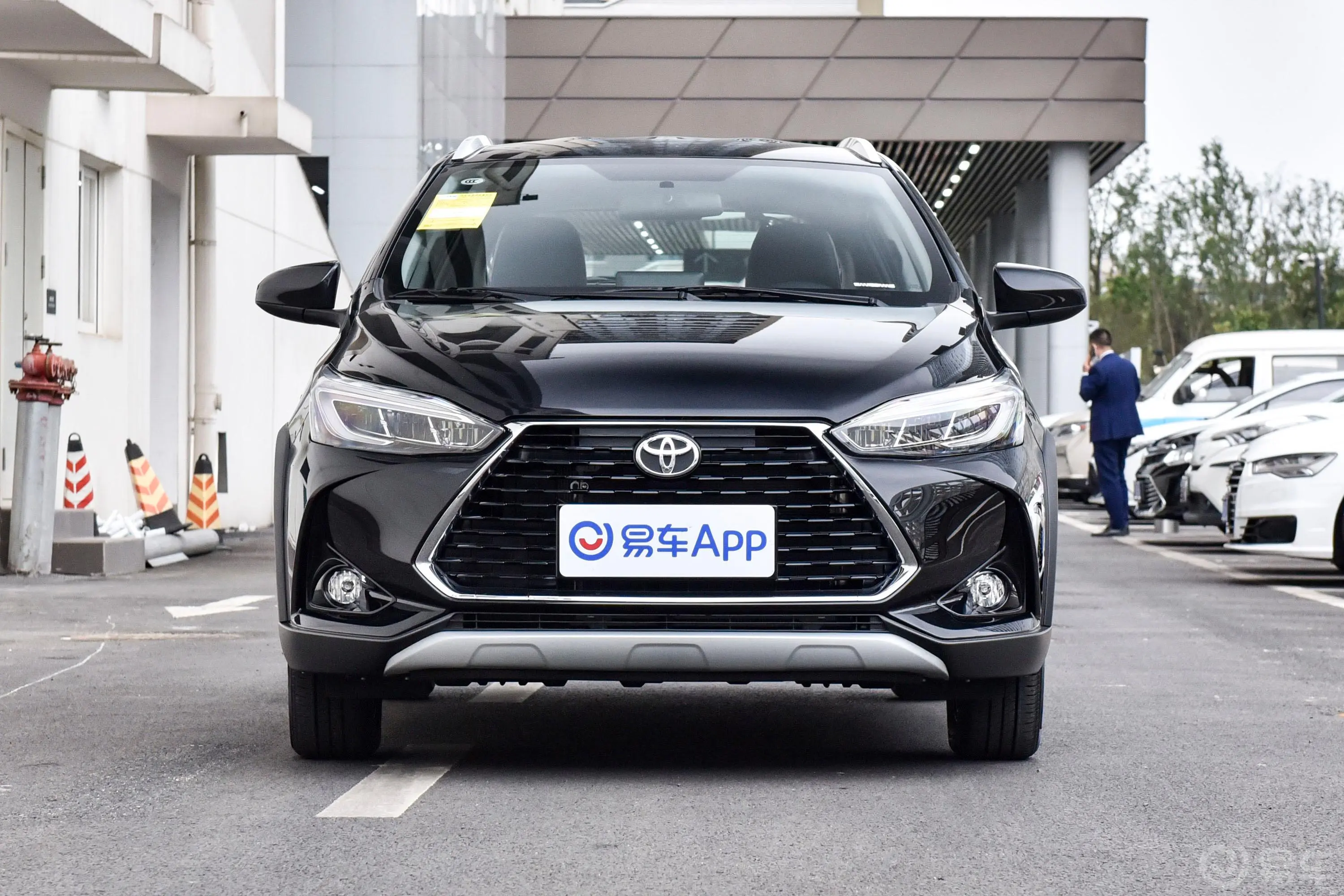 YARiS L 致炫致炫X 1.5L CVT 豪华PLUS版正前水平