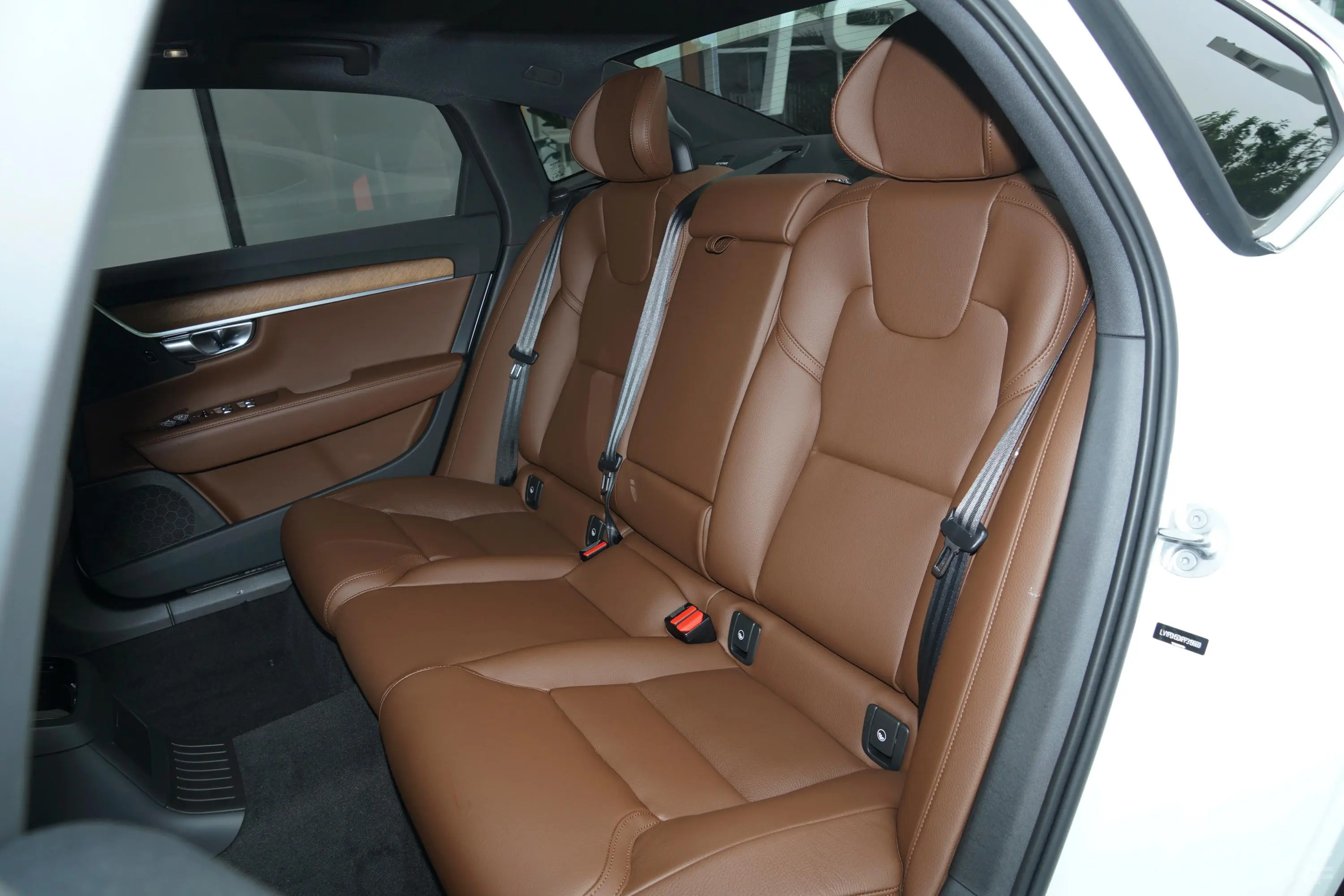沃尔沃S90新能源T8 长续航 智逸豪华版后排座椅
