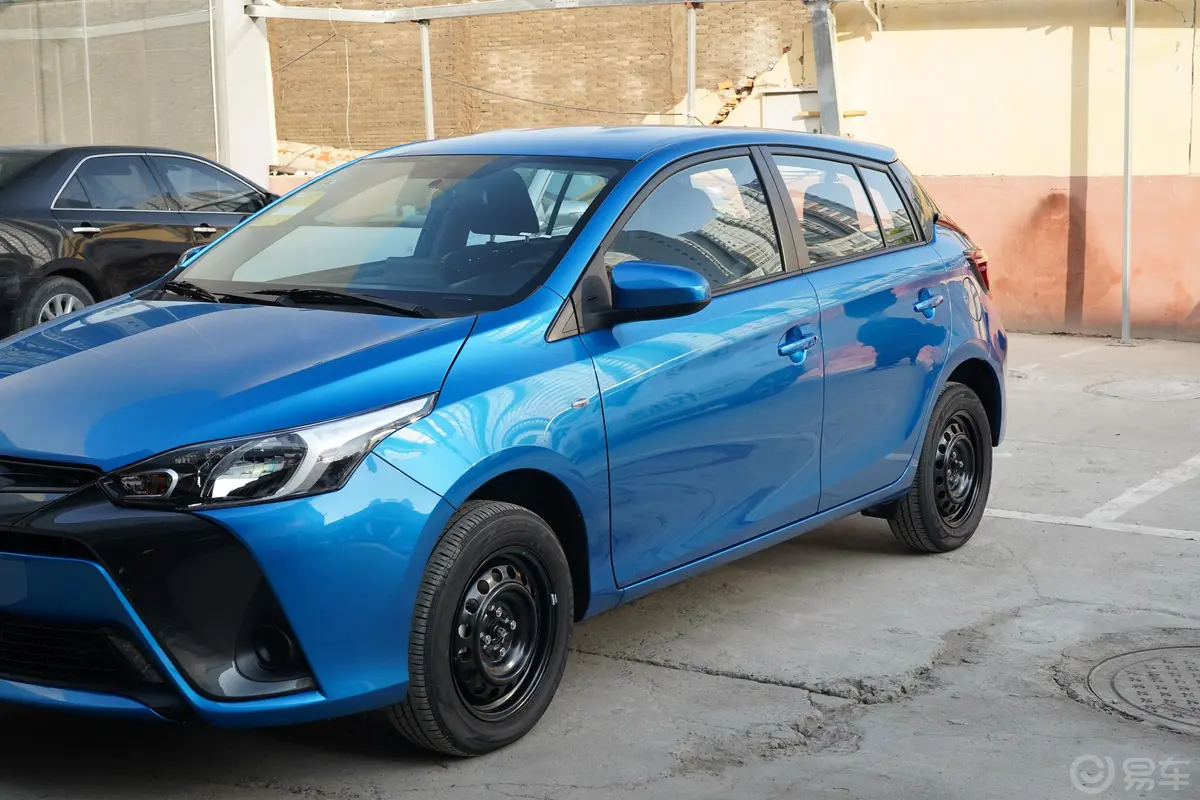 YARiS L 致炫1.5L CVT 领先PLUS版外观细节