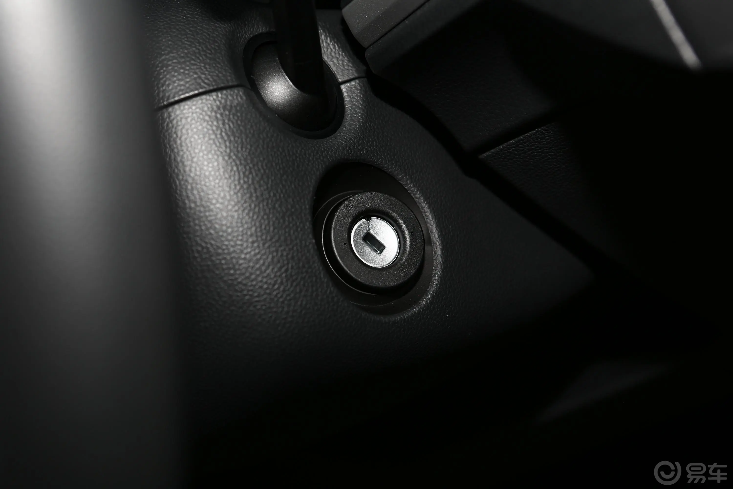 PoloPlus 1.5L 自动纵情乐活版钥匙孔或一键启动按键