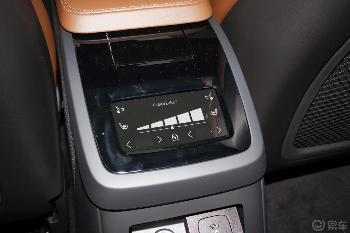 沃尔沃S90 RECHARGET8 长续航 智雅豪华版后排空调控制键