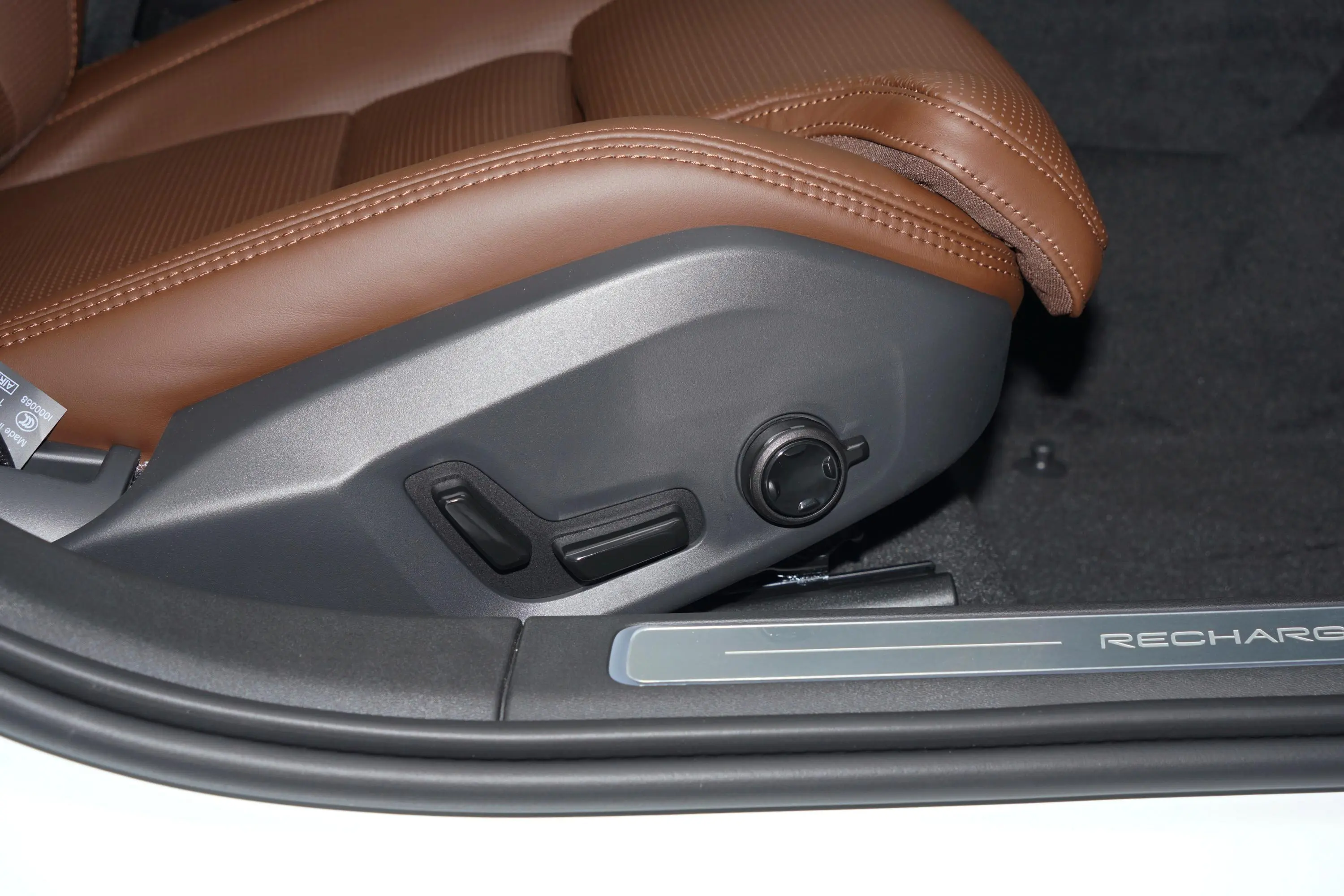 沃尔沃S90新能源T8 长续航 智雅豪华版副驾座椅调节