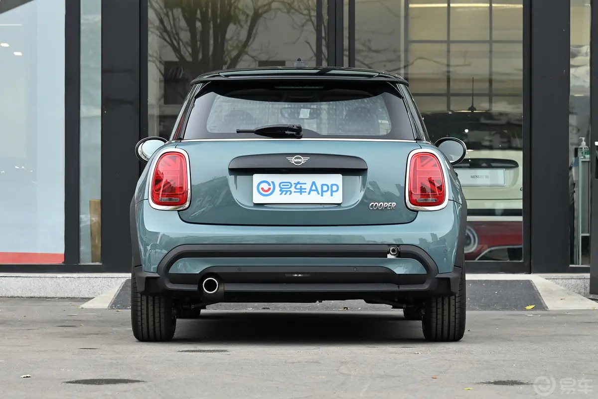 MINI1.5T COOPER 弧光特别版正后水平