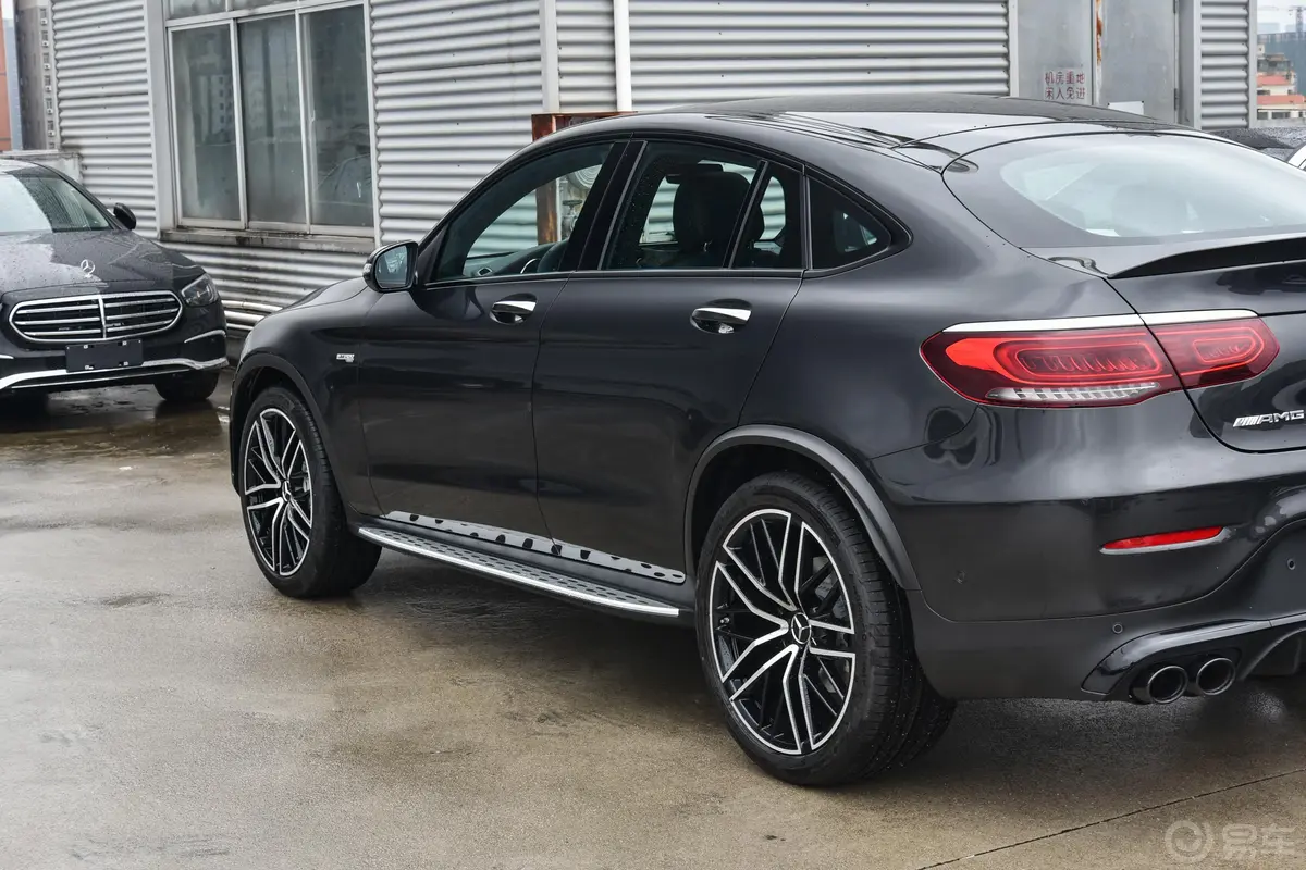 奔驰GLC轿跑 AMG改款 AMG GLC 43 4MATIC 轿跑SUV外观