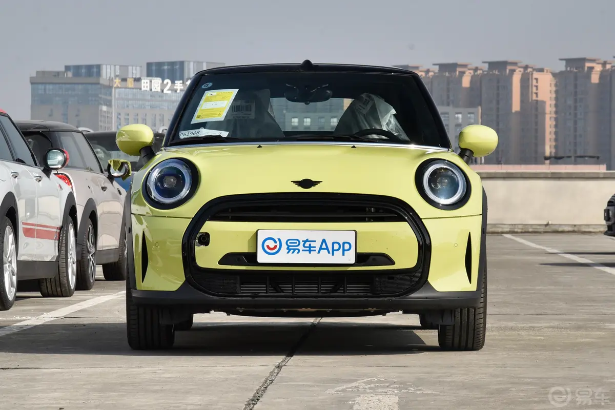 MINI CABRIO改款 1.5T COOPER CABRIO 艺术家正前水平