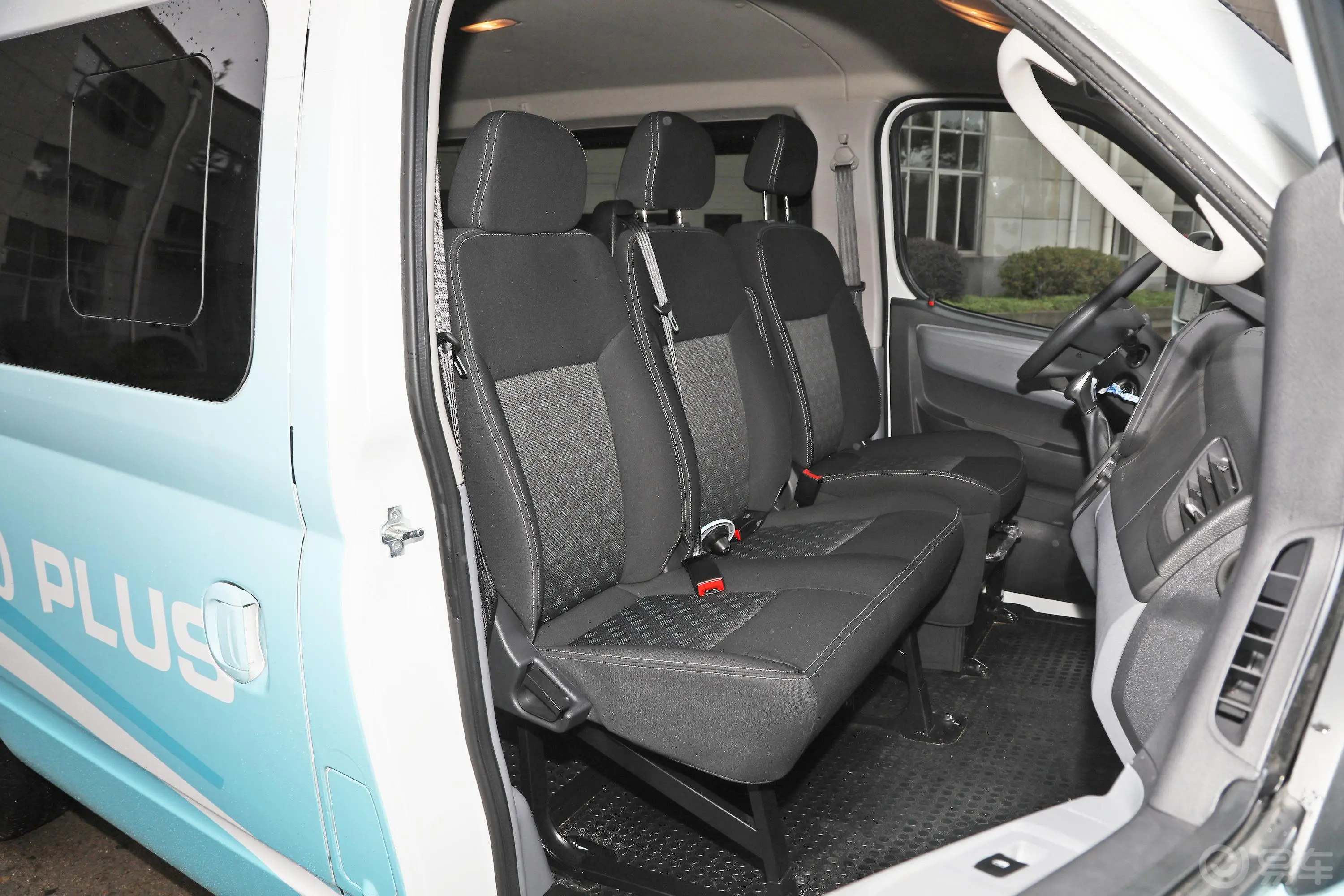 新途EV80PLUS 250km COMBI短轴低顶副驾驶座椅