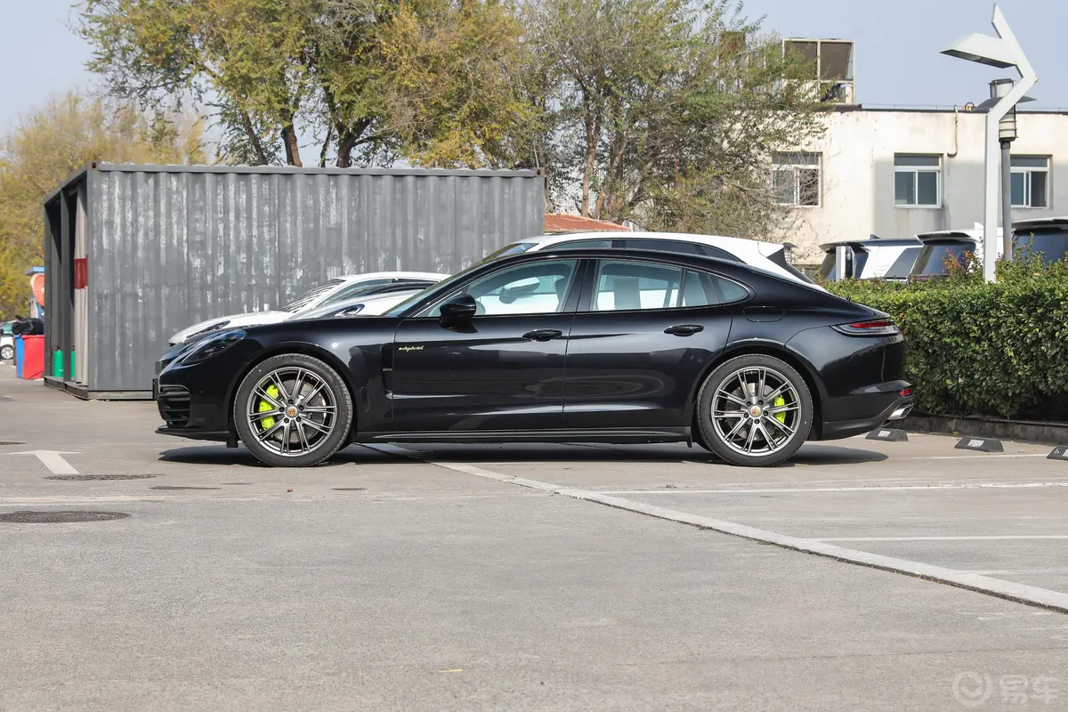 Panamera E-HybridPanamera 4 2.9T正侧车头向左水平