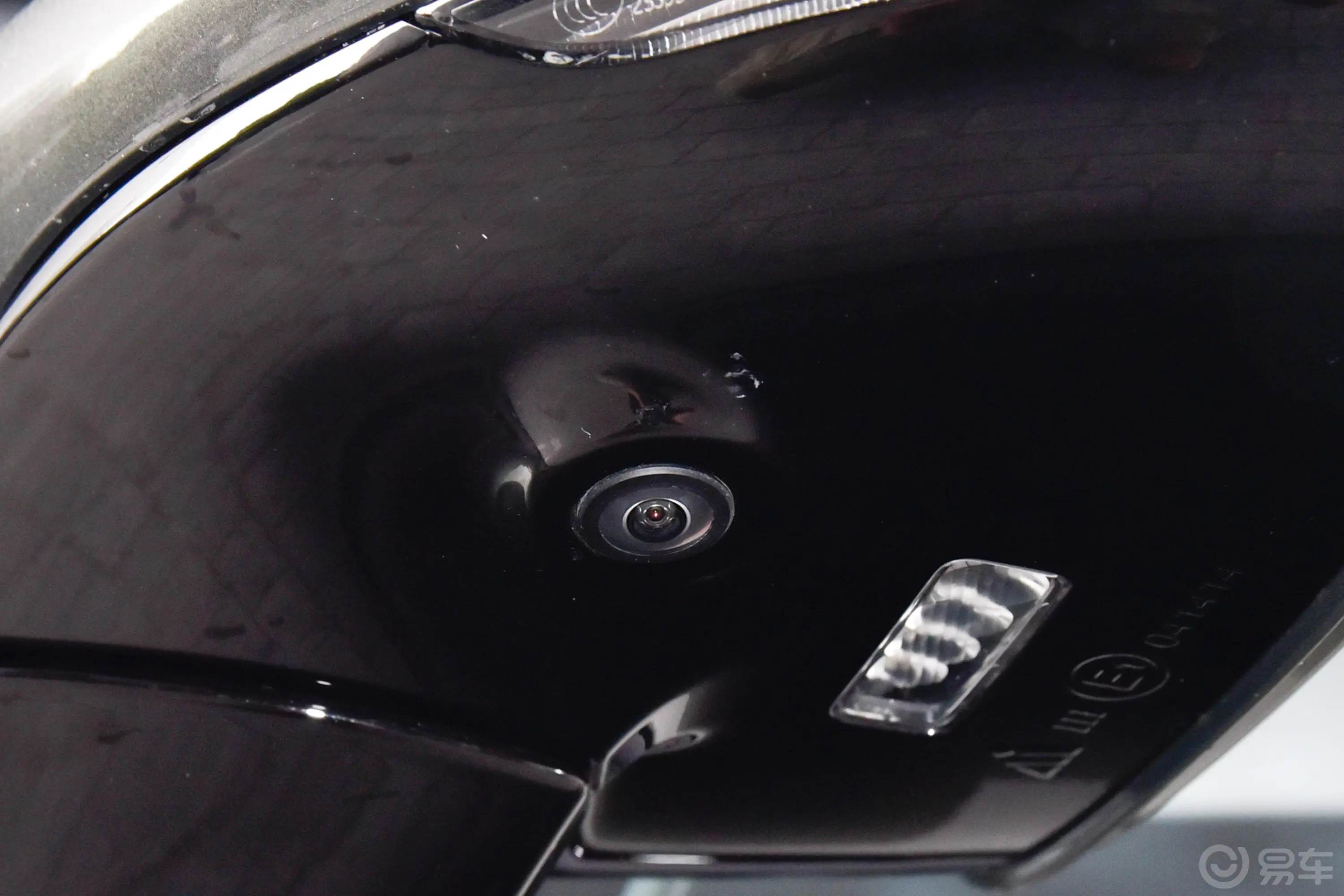 Panamera E-Hybrid改款 Panamera 4 铂金版 2.9T外观细节