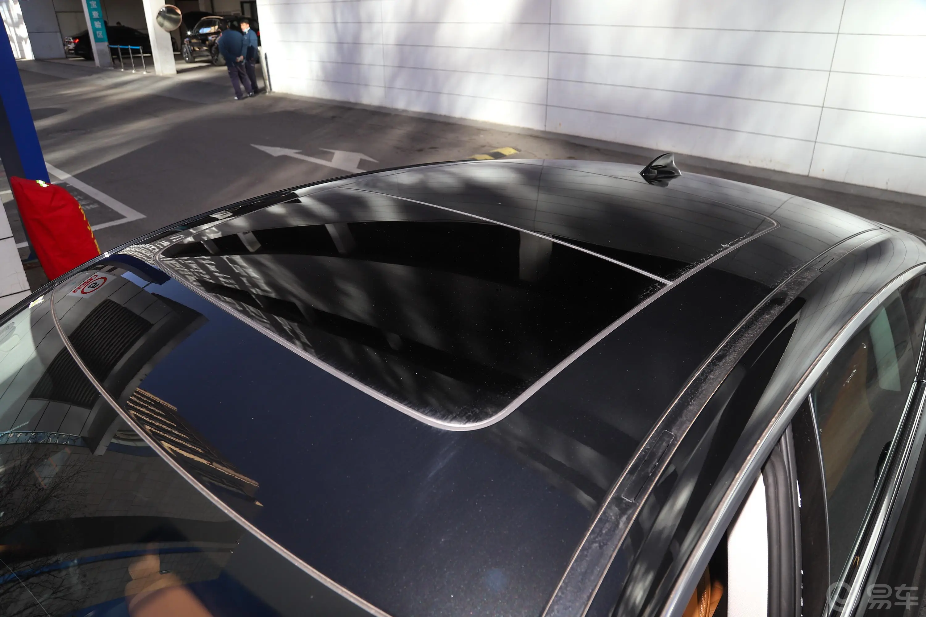 宝马6系GT630i 豪华设计套装天窗