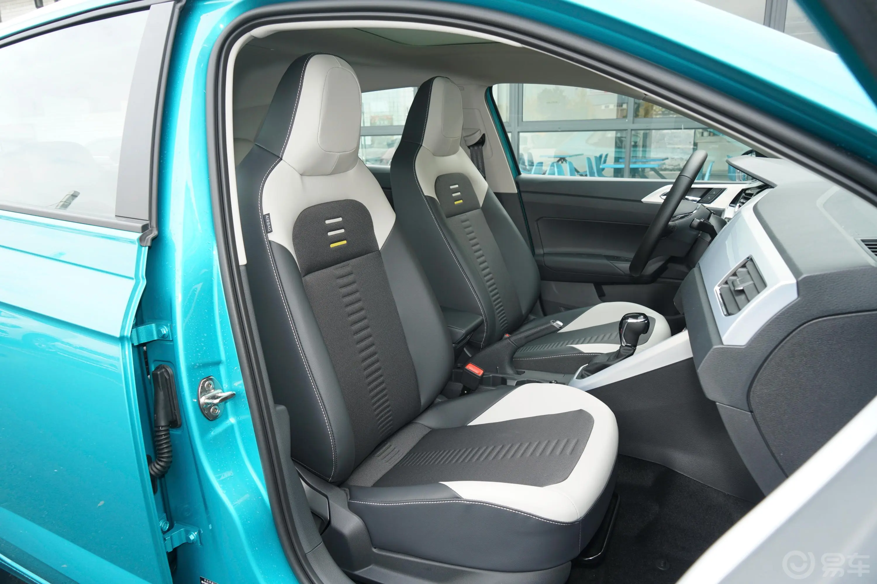 PoloPlus 1.5L 自动潮酷智尊版副驾驶座椅
