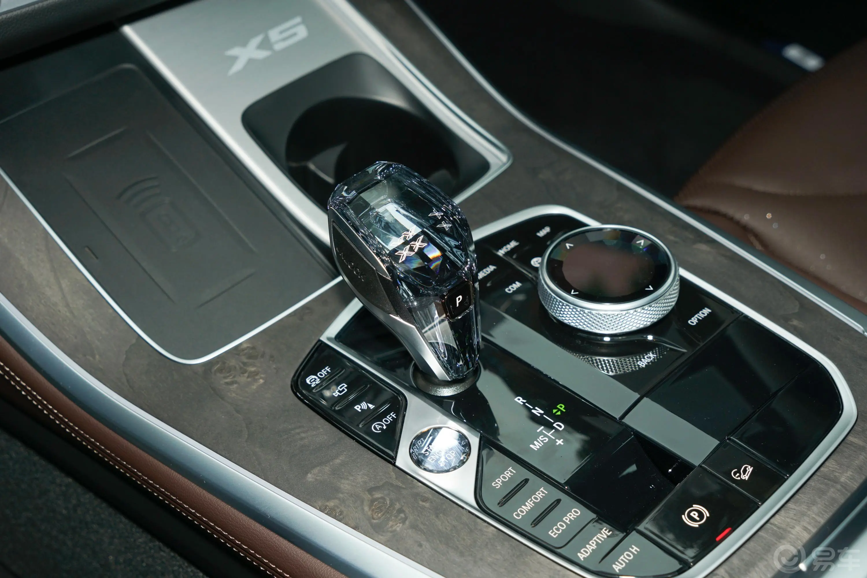 宝马X5改款 xDrive30Li 尊享型M运动套装换挡杆
