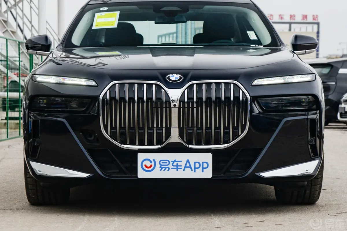 宝马7系740Li 领先型 M运动套装外观细节