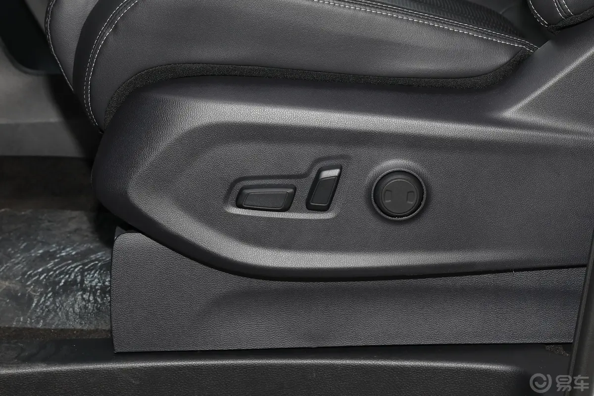 大通G20PLUS 2.0T 自动豪华版 汽油主驾座椅调节