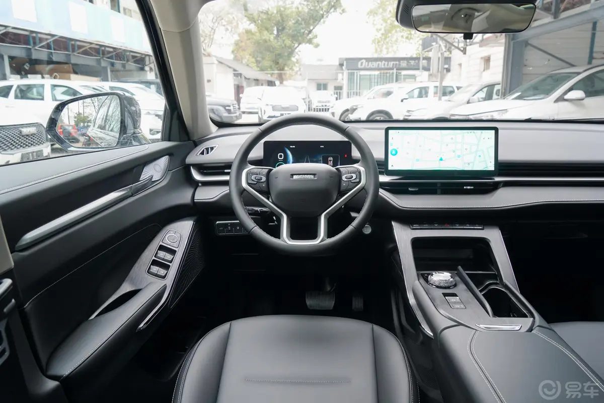 哈弗H6 PHEV1.5T 110km 畅行版驾驶位区域