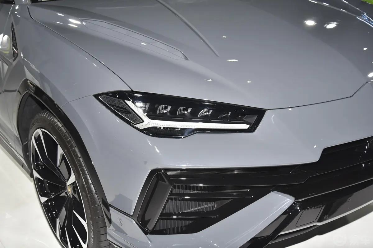 Urus4.0T V8 S