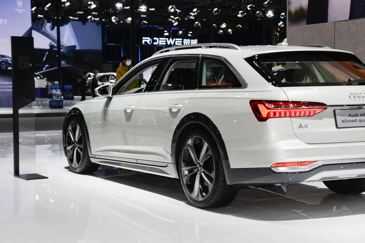 奥迪A6Allroad 55 TFSI quattro 尊享越野型