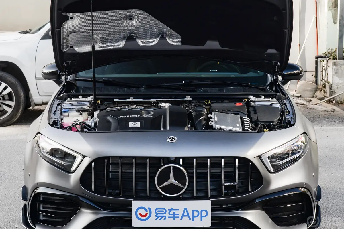 奔驰A级 AMG(进口)AMG A 45 S 4MATIC+发动机舱整体