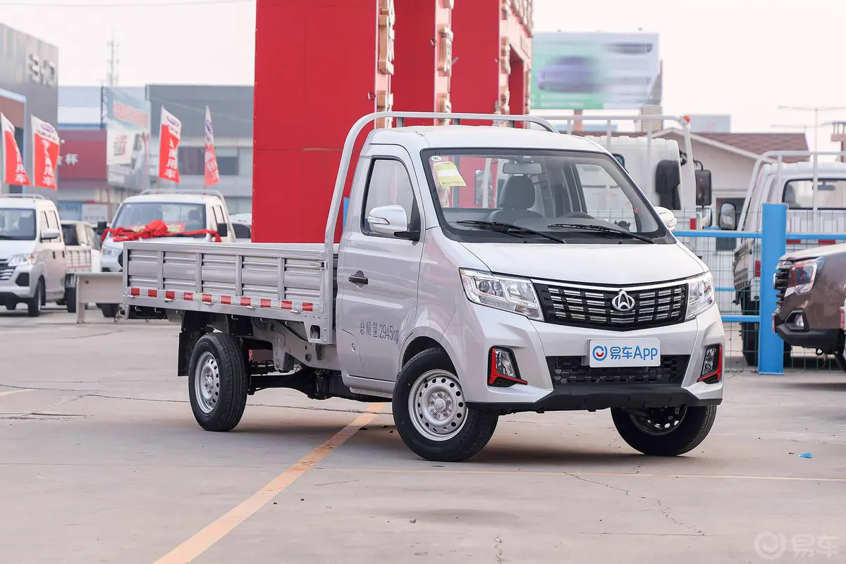 新豹T3 PLUS东安1.6L 3.10米单排旗舰版后悬挂整体