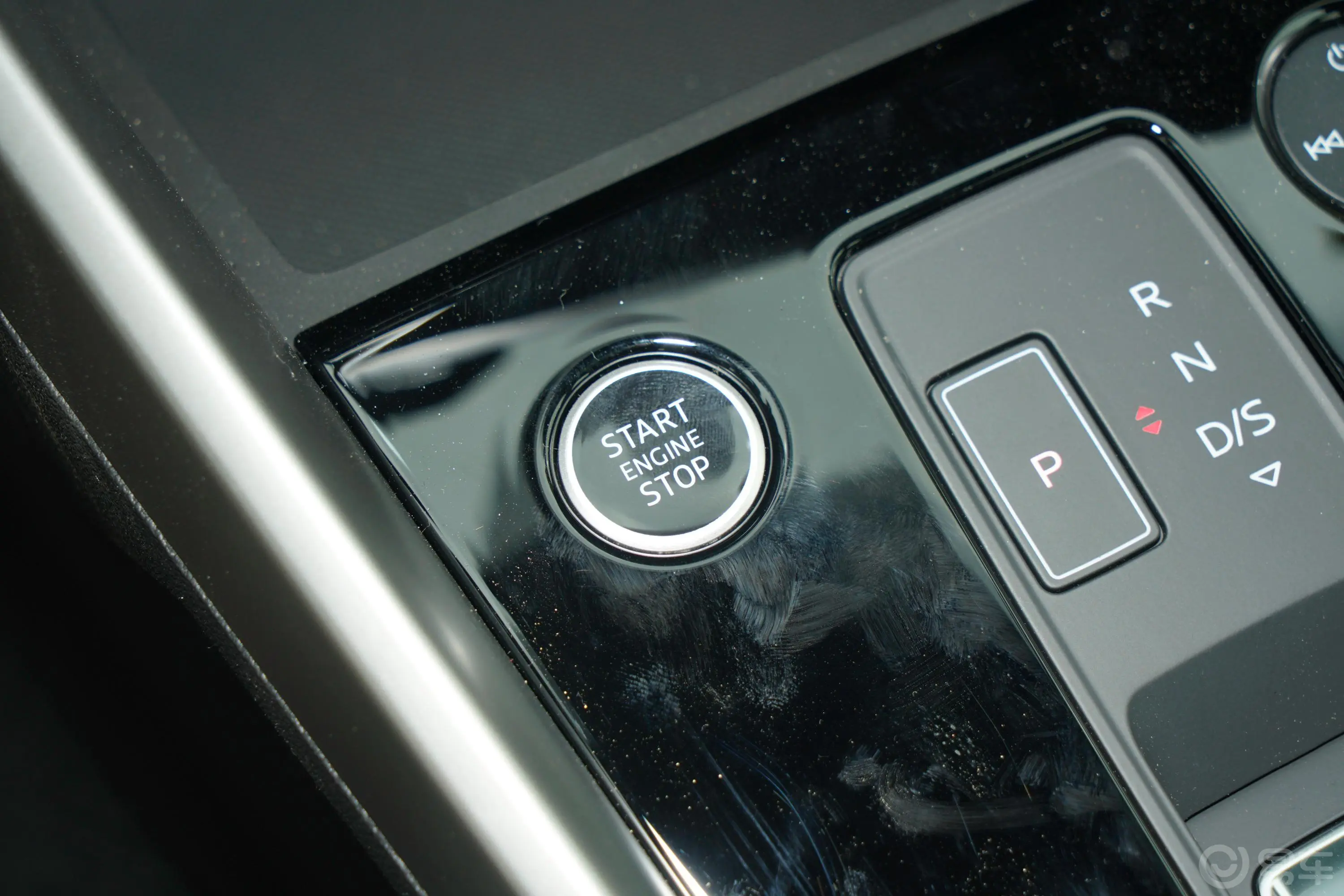 奥迪A3Sportback 35 TFSI 时尚运动型钥匙孔或一键启动按键
