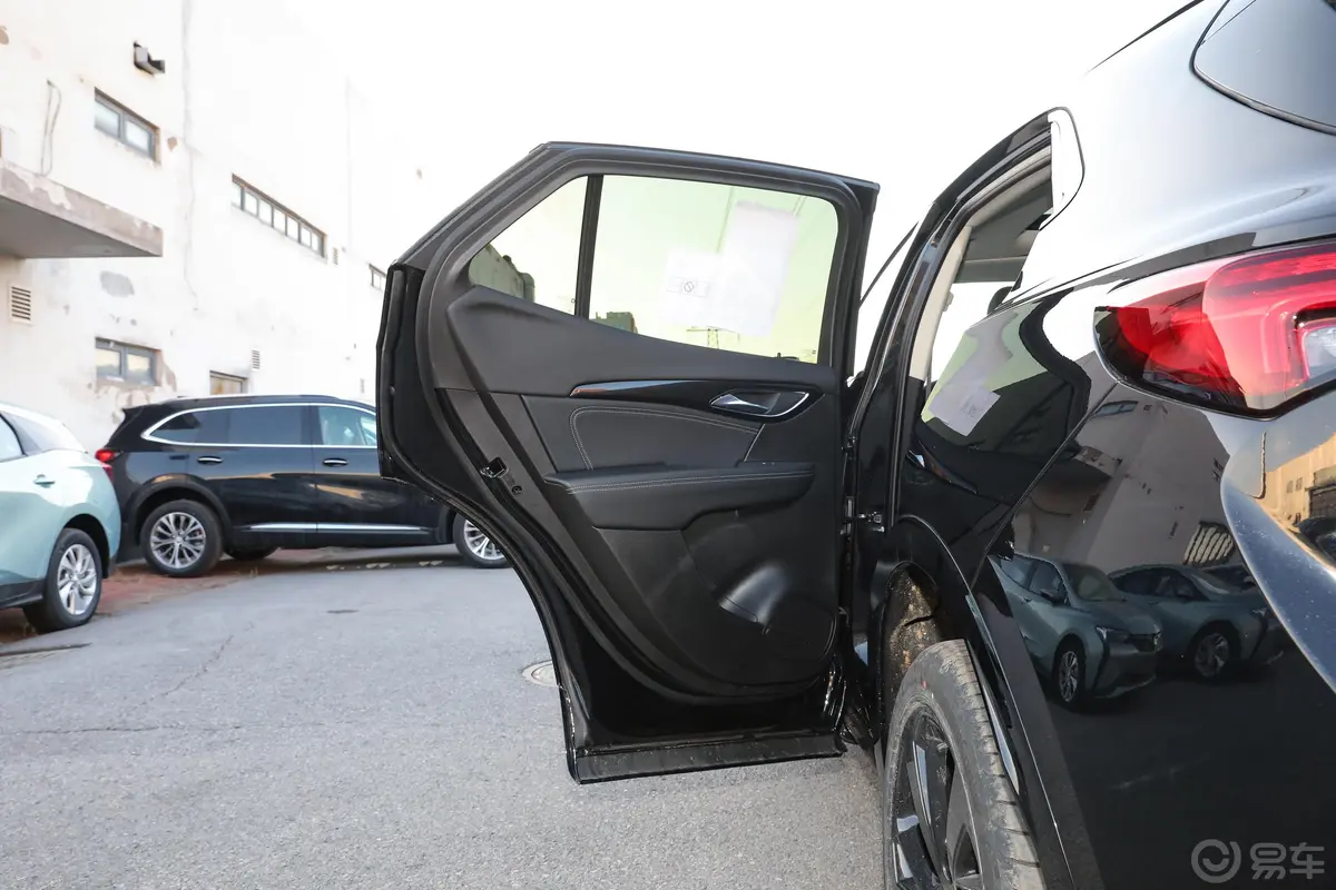 昂科威昂科威S GS 四驱运动型驾驶员侧后车门