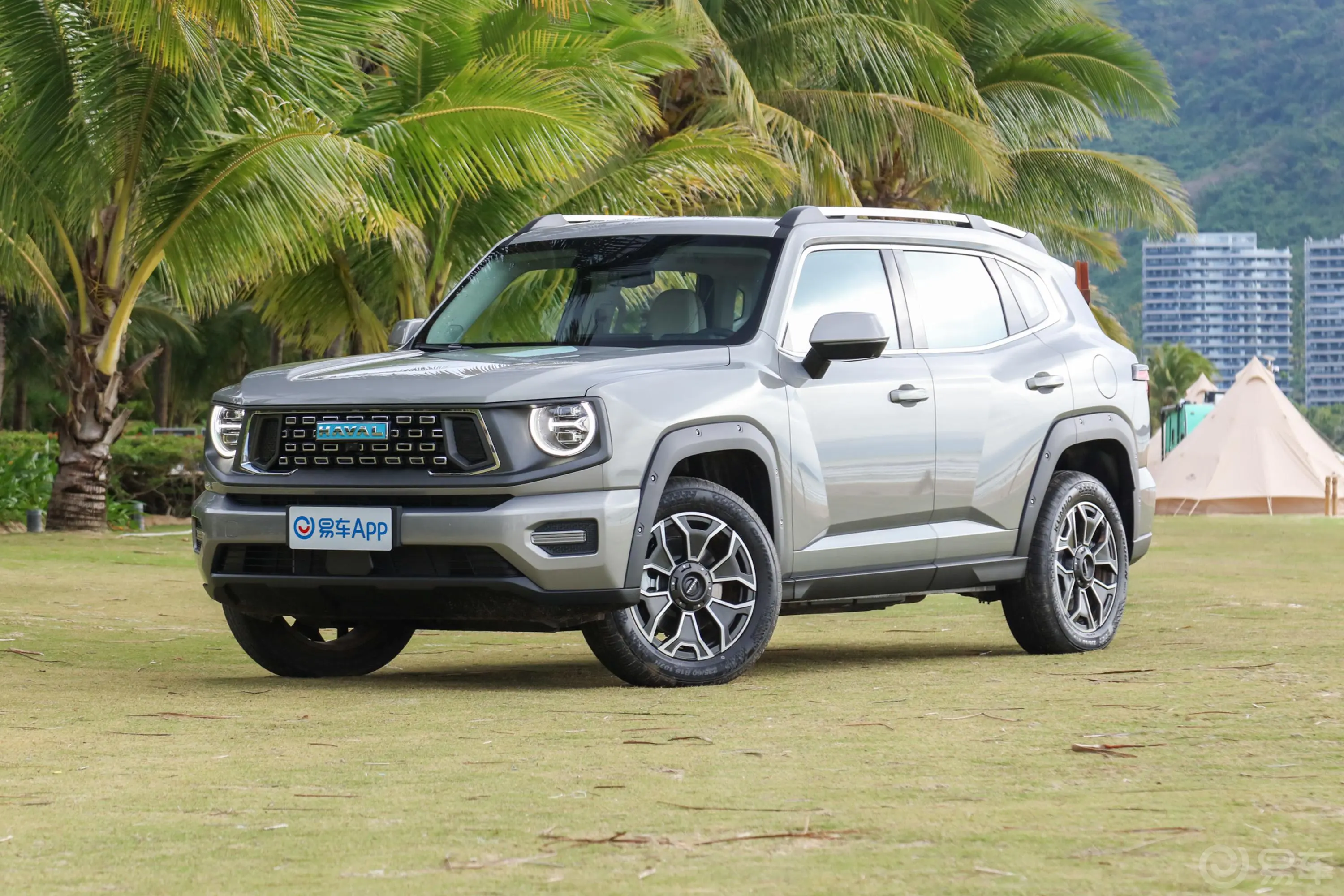 哈弗二代大狗PHEV1.5T 105km 潮电版Plus侧前45度车头向左水平