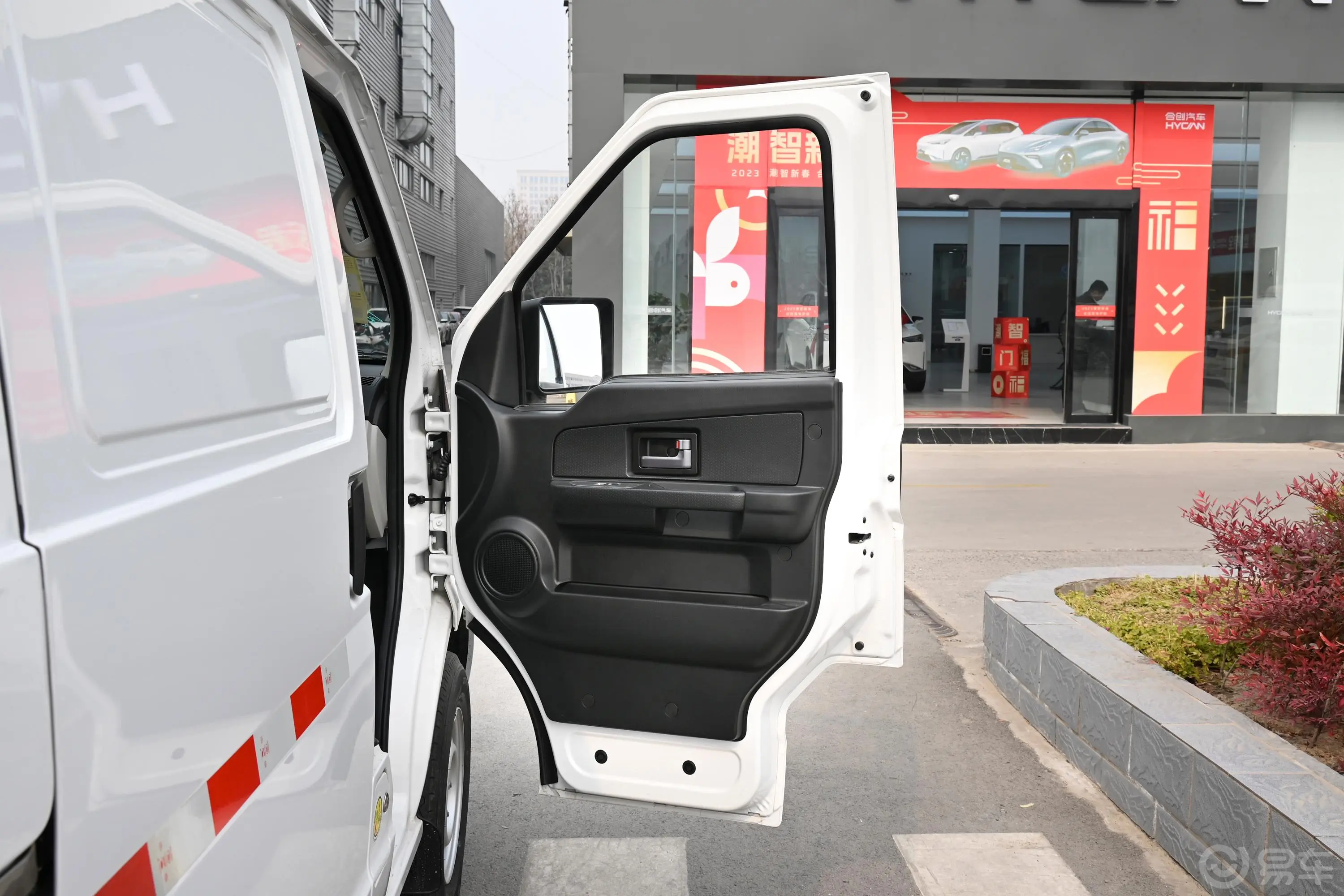 瑞驰新能源EC35EC35 Ⅱ 290km 标准版 天劲新能源39.42kWh副驾驶员车门