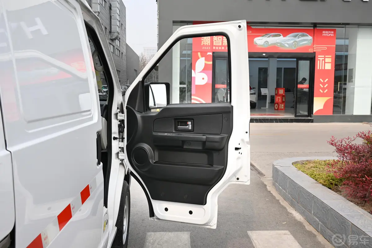 瑞驰新能源EC35EC35 Ⅱ 290km 标准版 天劲新能源39.42kWh副驾驶员车门