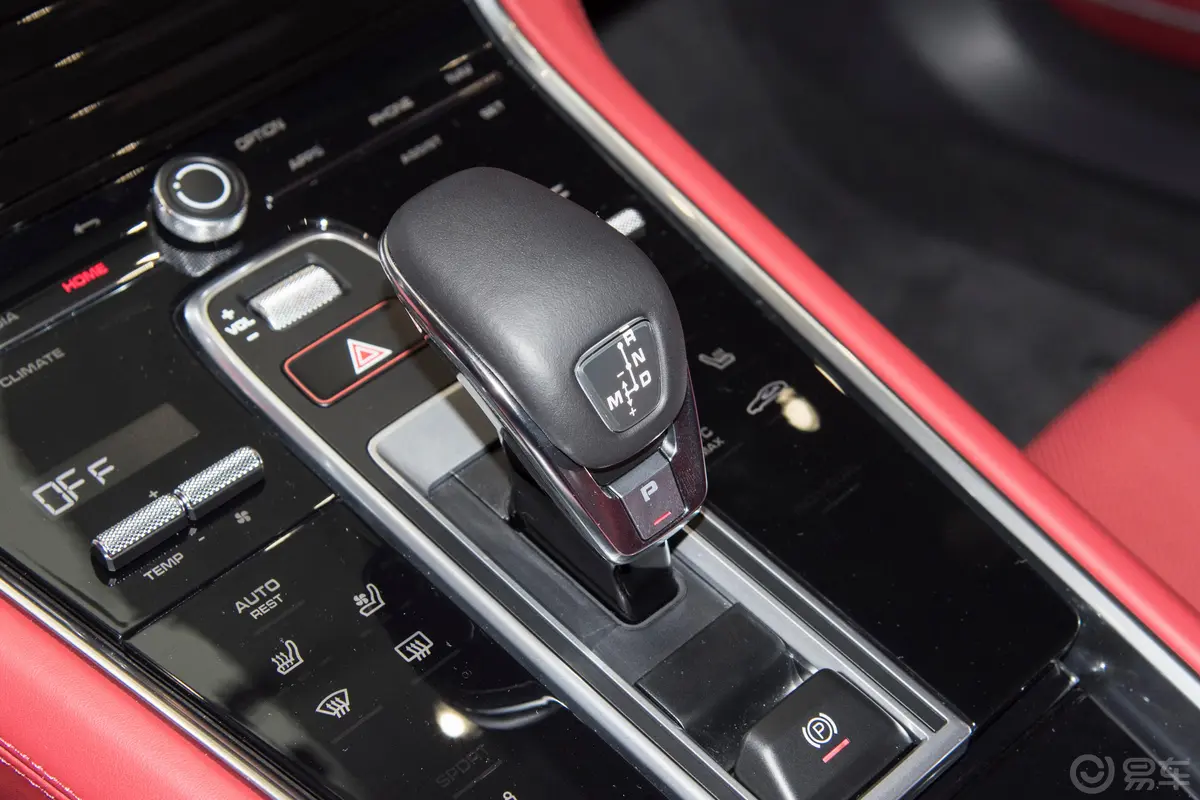 Panamera改款 Panamera 铂金版 2.9T换挡装置