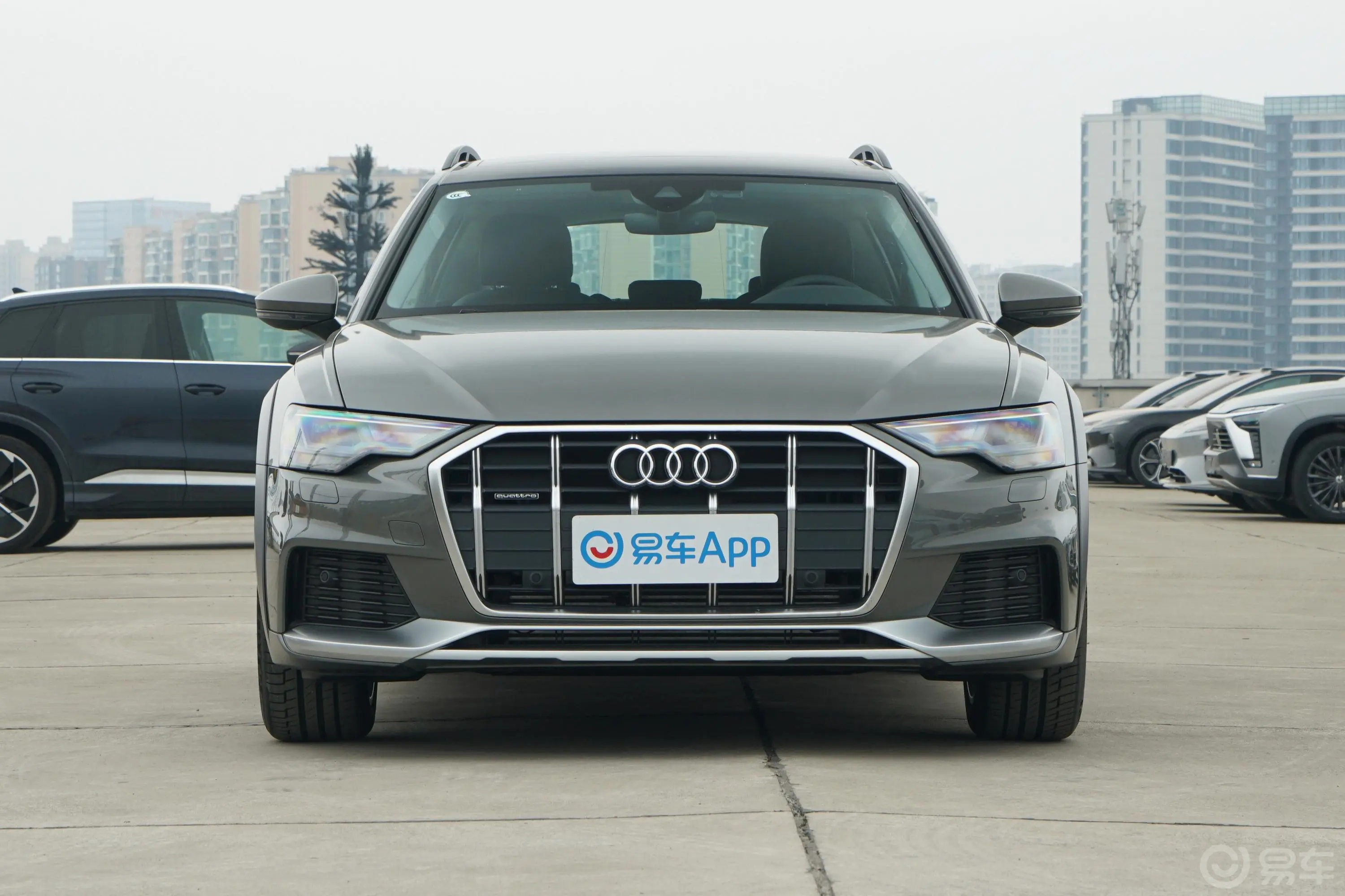 奥迪A6Allroad 55 TFSI quattro 尊享越野型正前水平